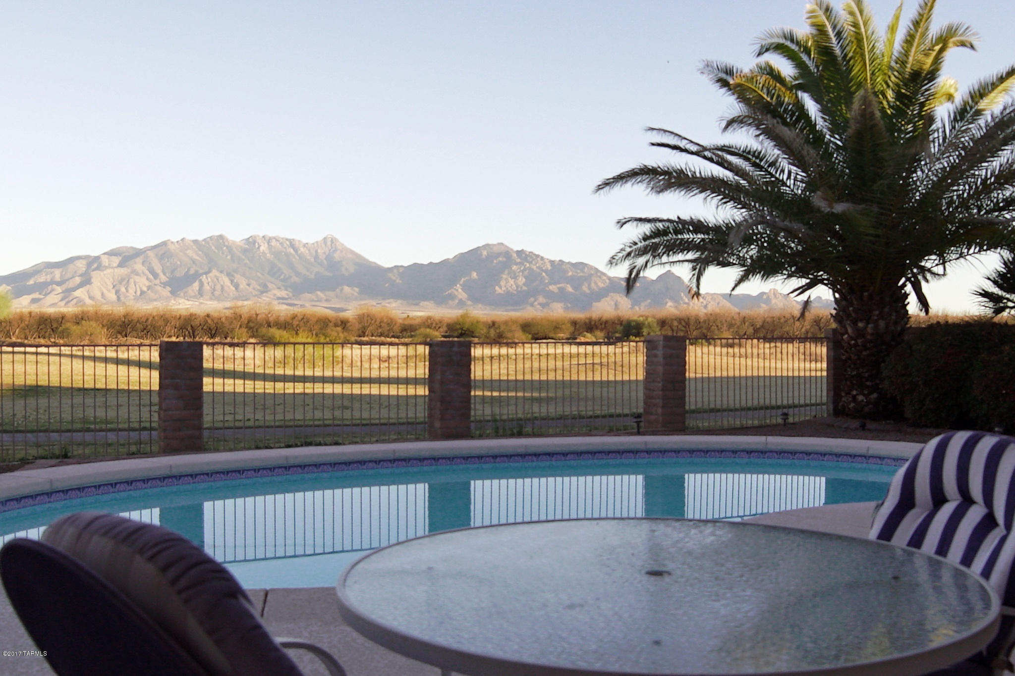 2717 S Greenside Place