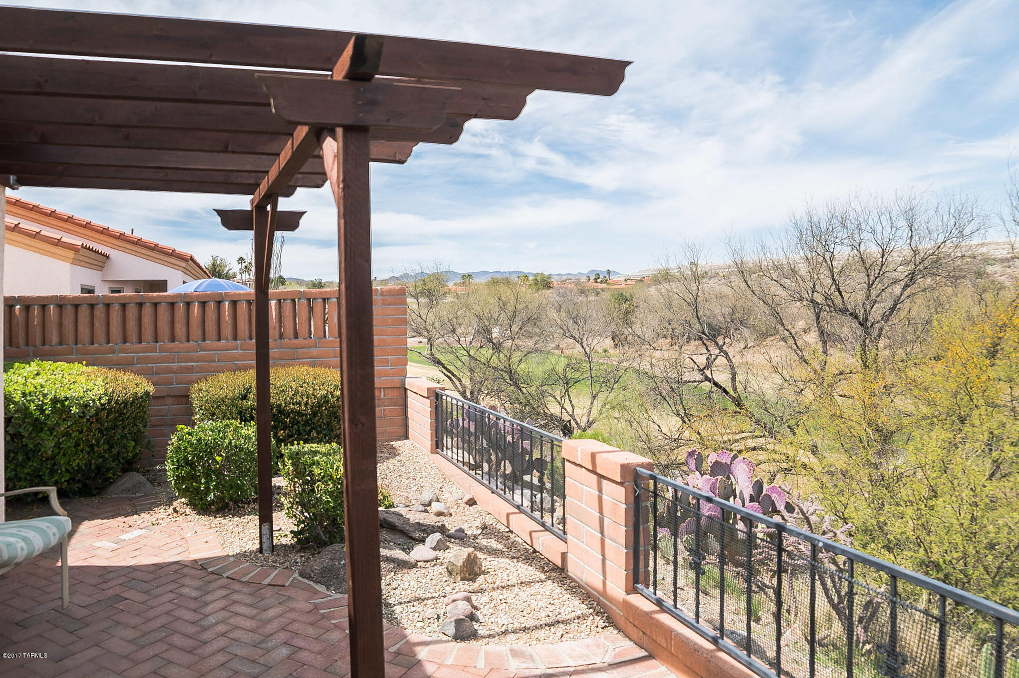 1690 W Circulo De La Pinata