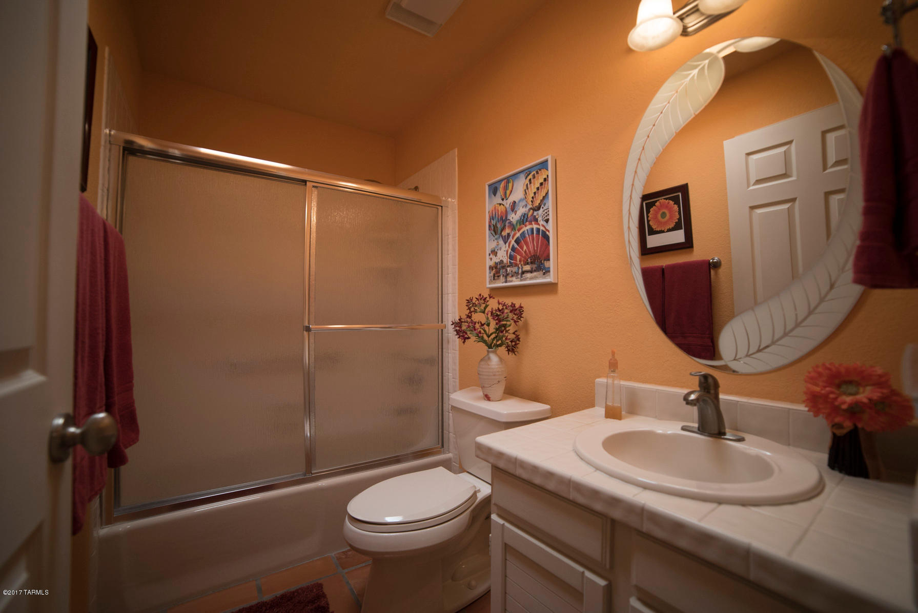 984 W Camino Urbano