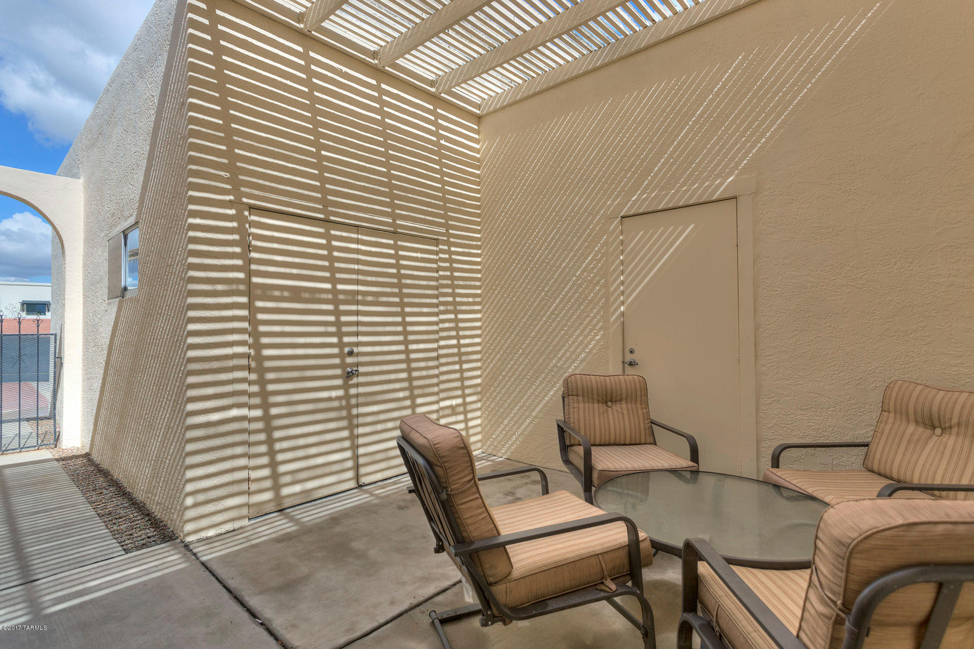 867 S Camino Guarina