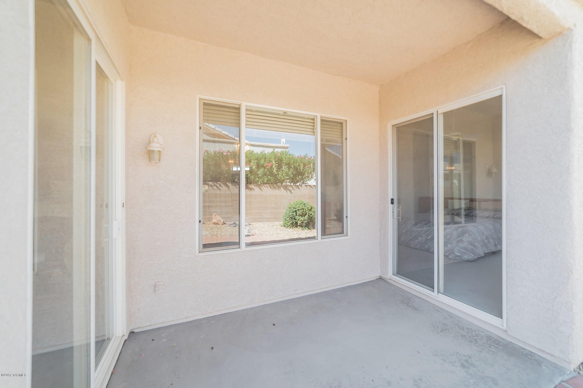 327 W Continental Vista Place