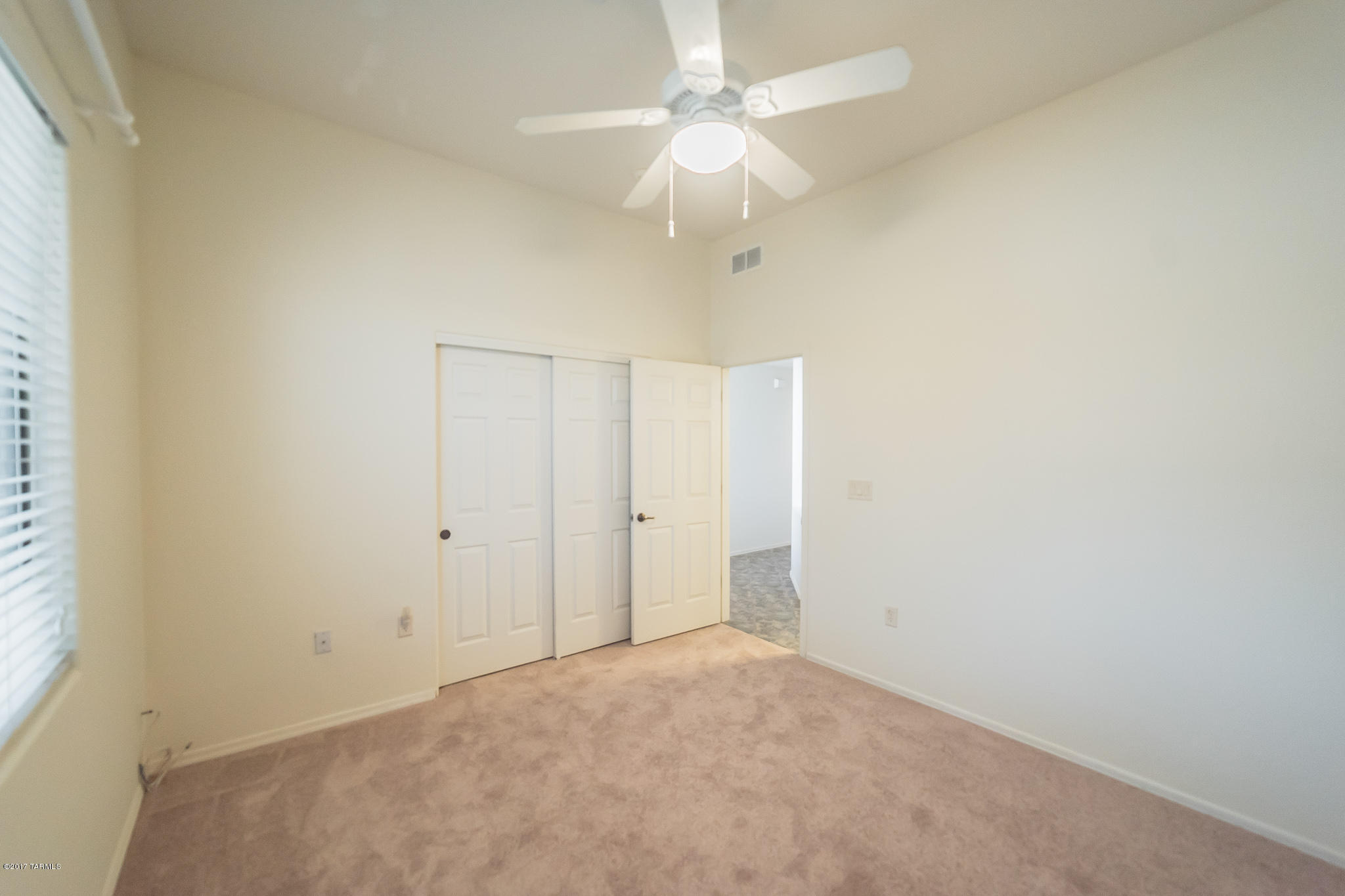 1142 W Mountain Stone Drive