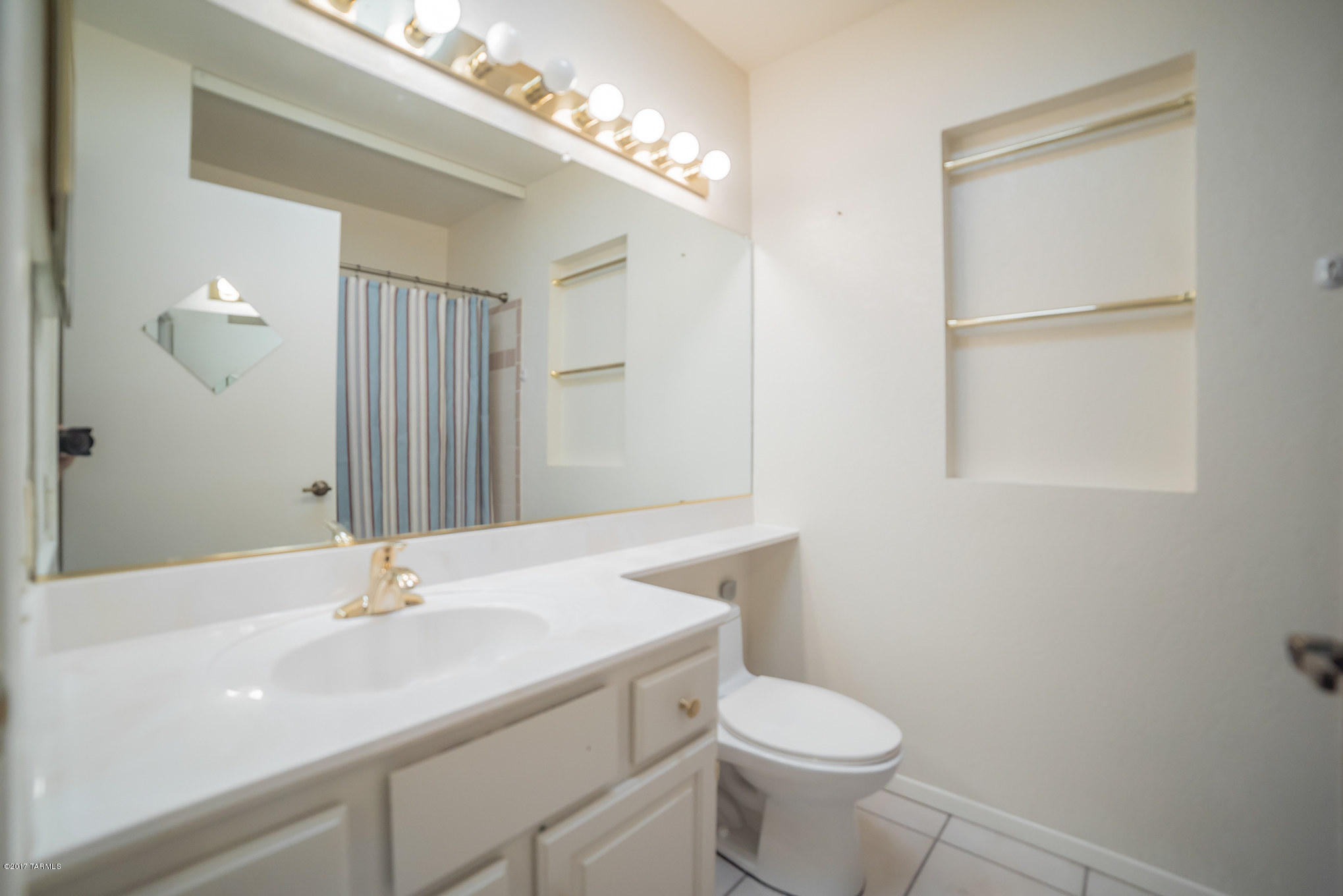 1336 S Desert Meadows Circle