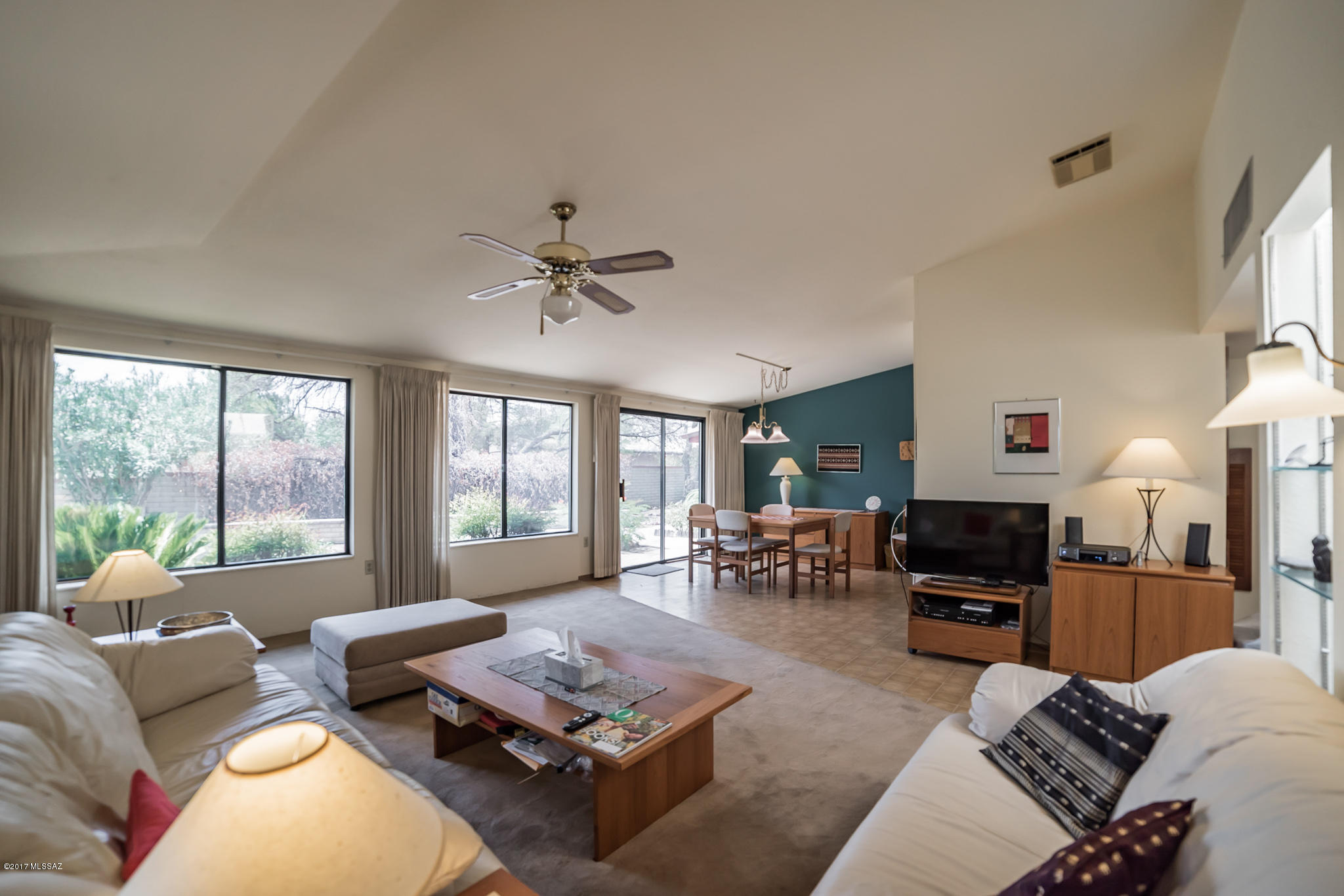 35 W Paseo Del Chino