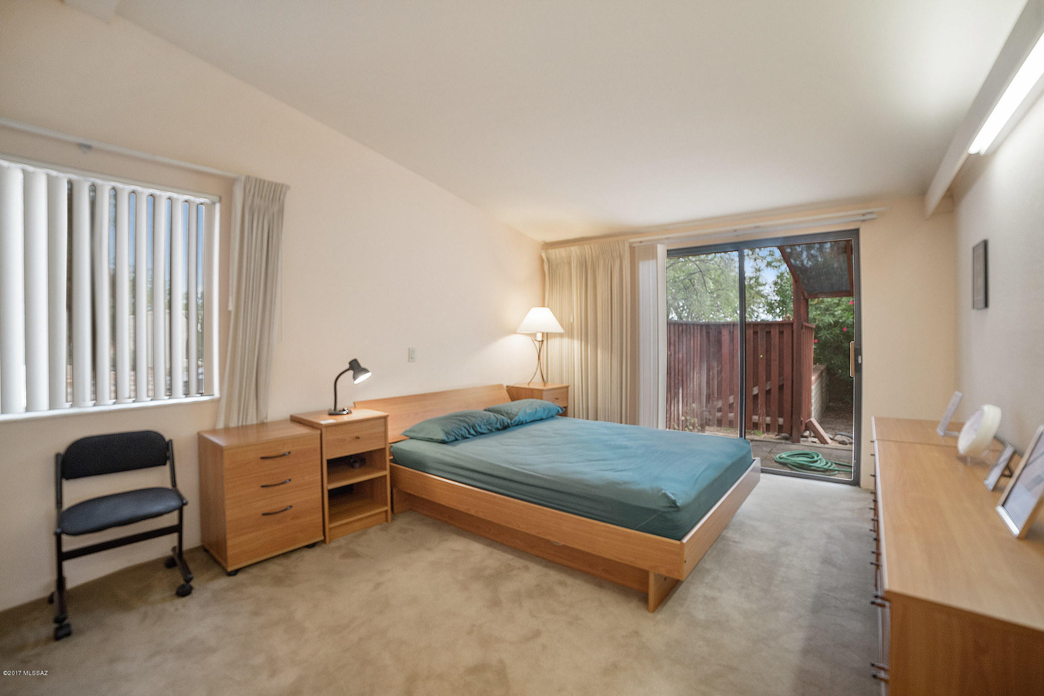 35 W Paseo Del Chino