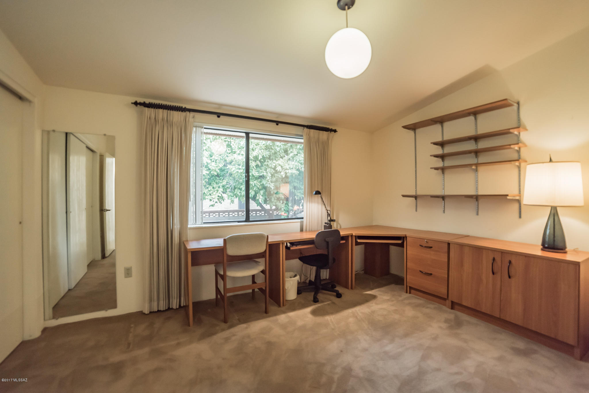 35 W Paseo Del Chino