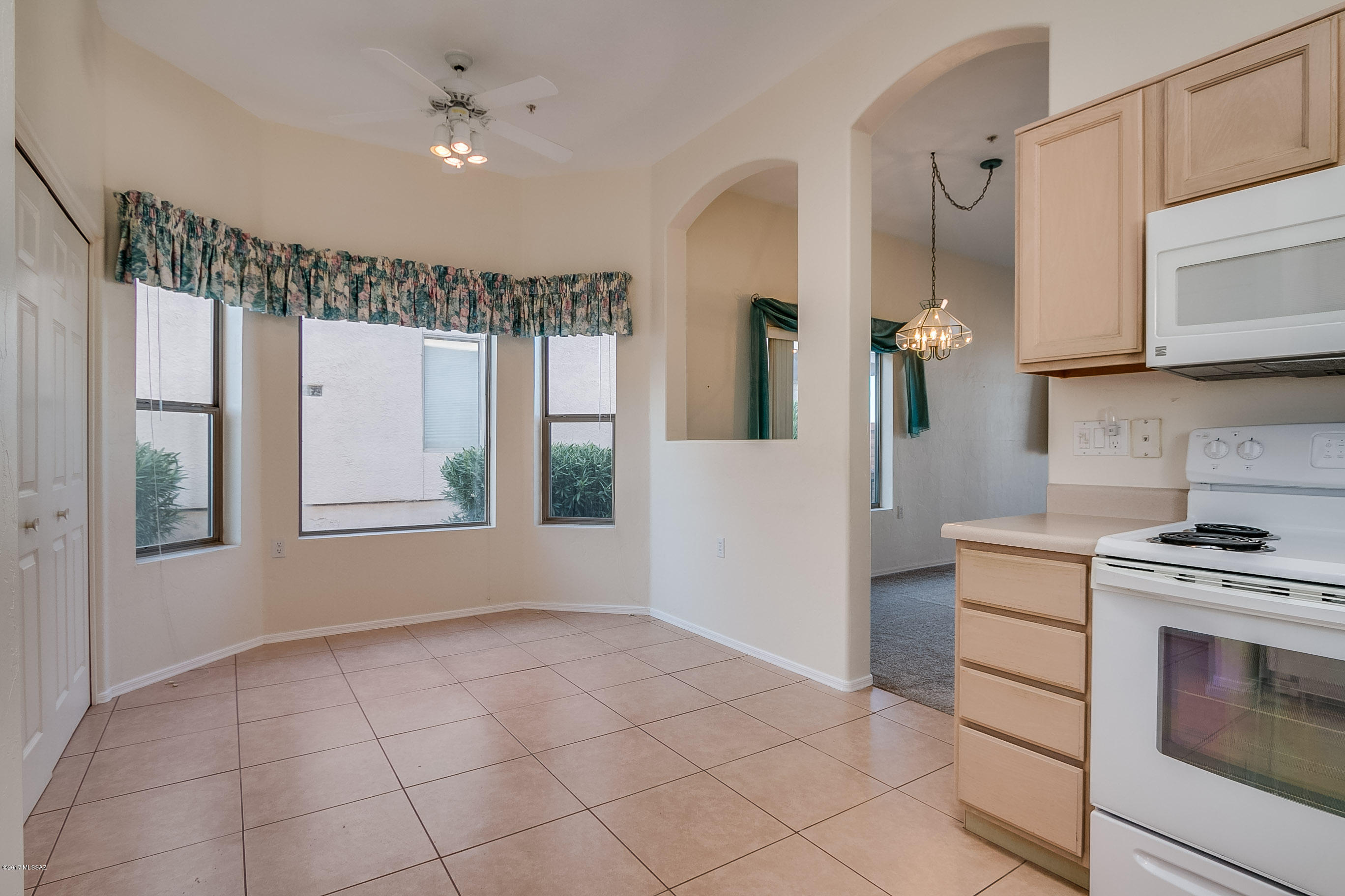 2553 S Pecan Valley Place