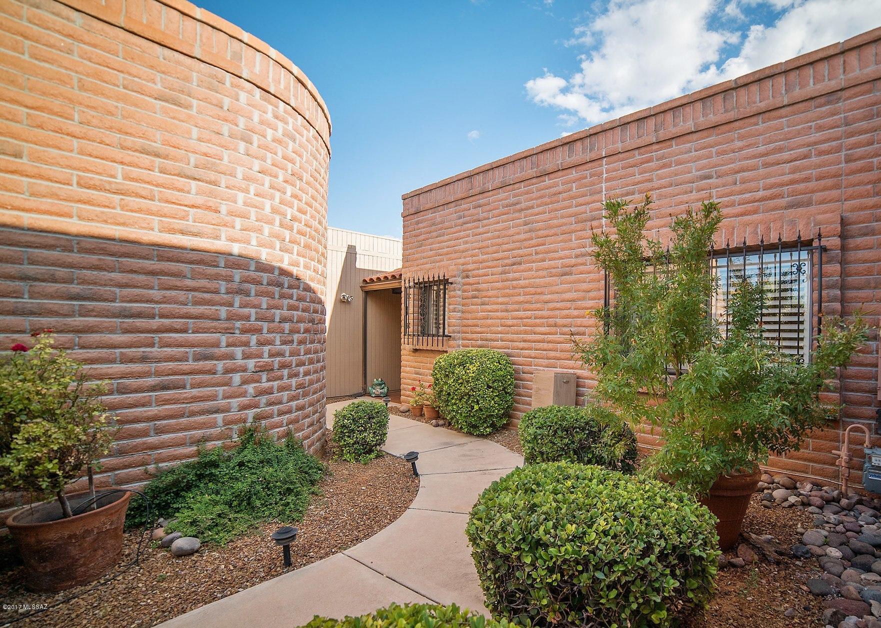 1019 W Calle De Pitahaya