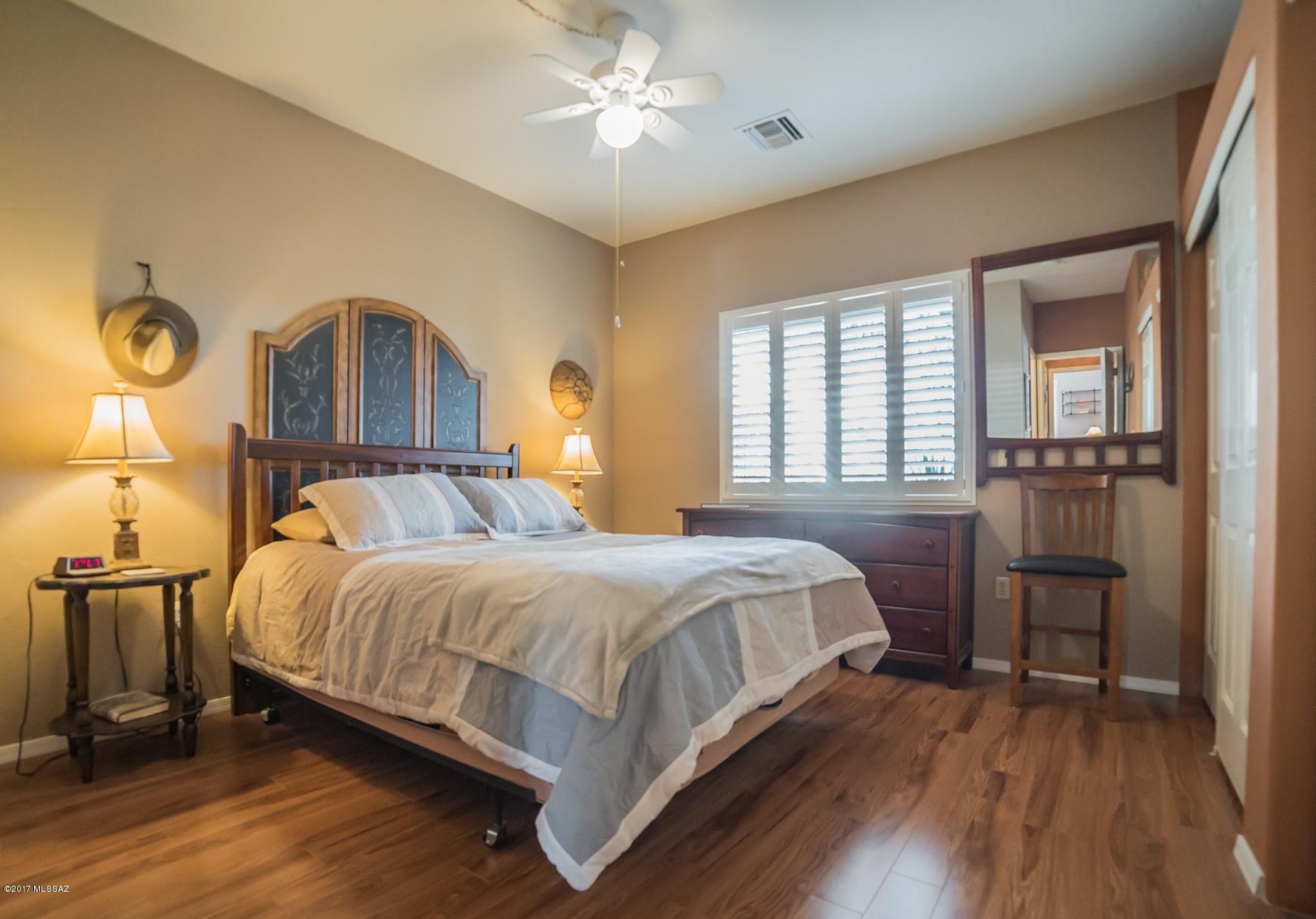 900 W Calle De La Pelotita