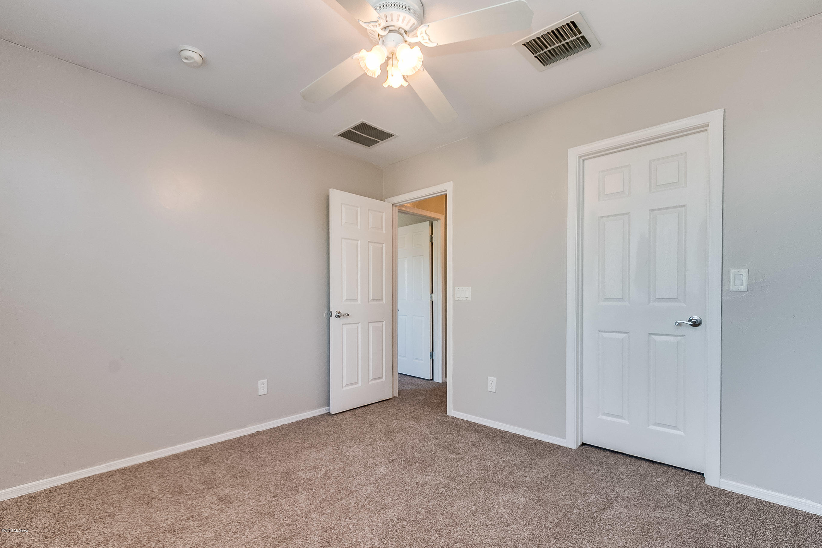 649 W Desert Blossom Drive