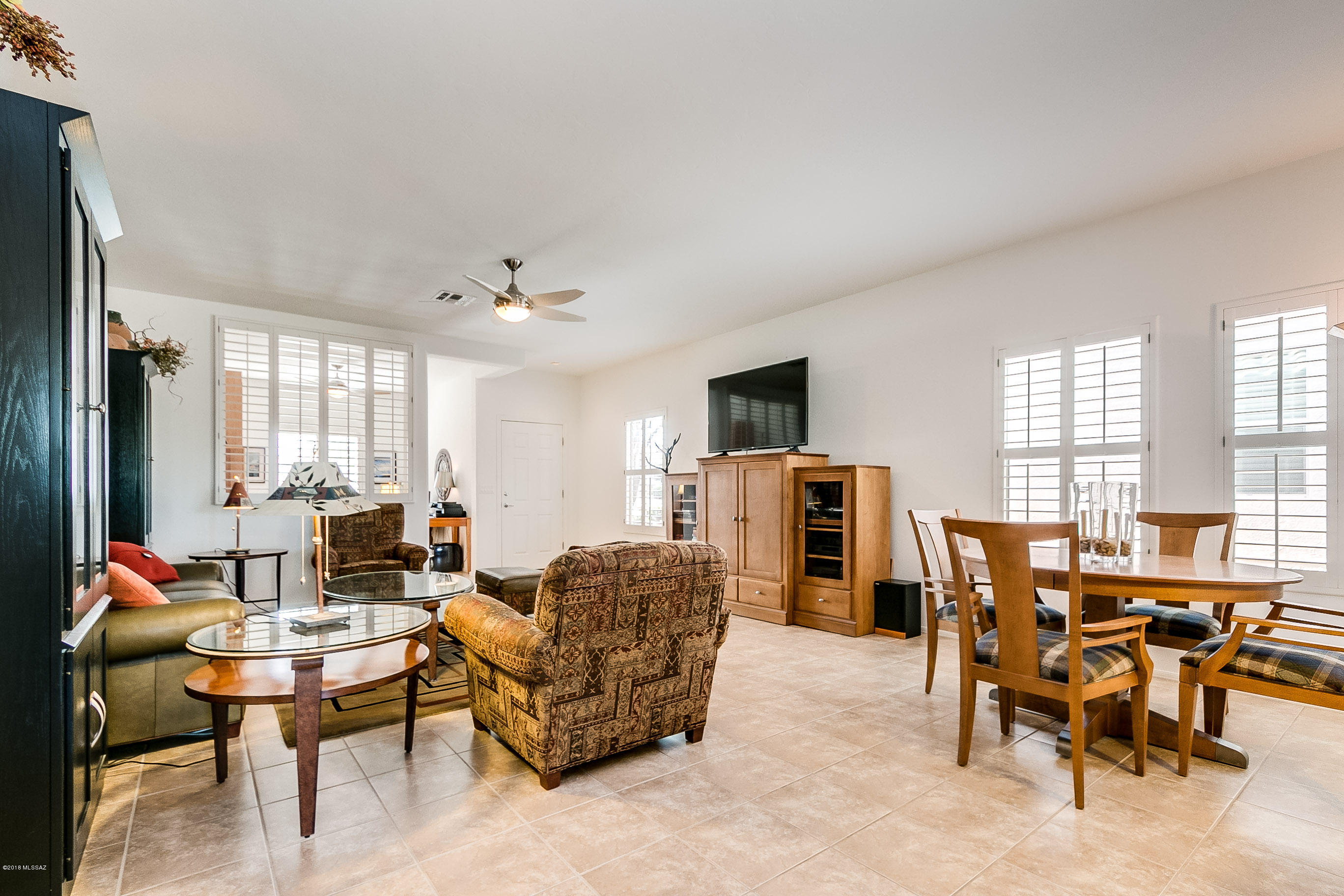 1334 W Via Cerro Colorado