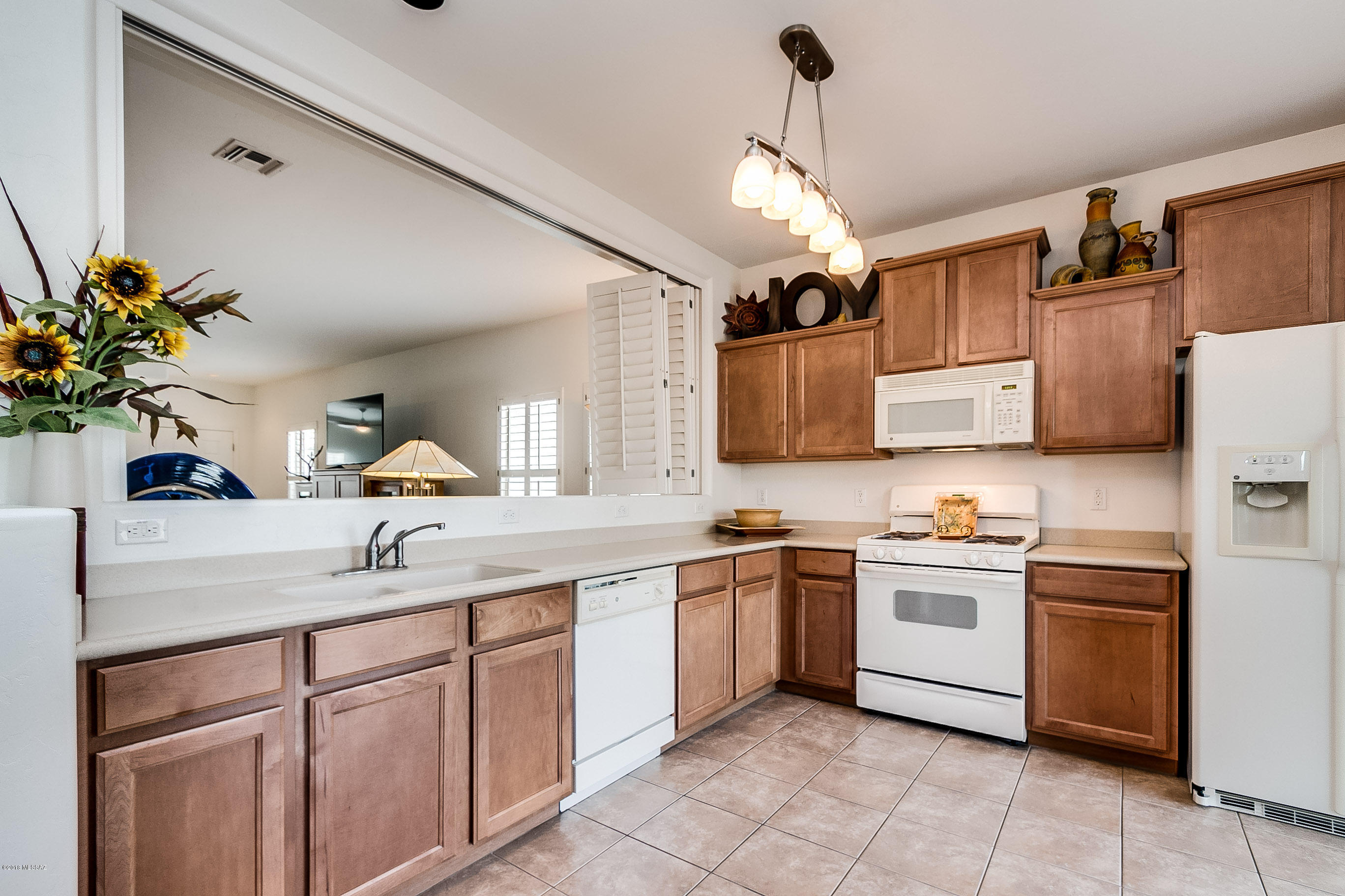 1334 W Via Cerro Colorado