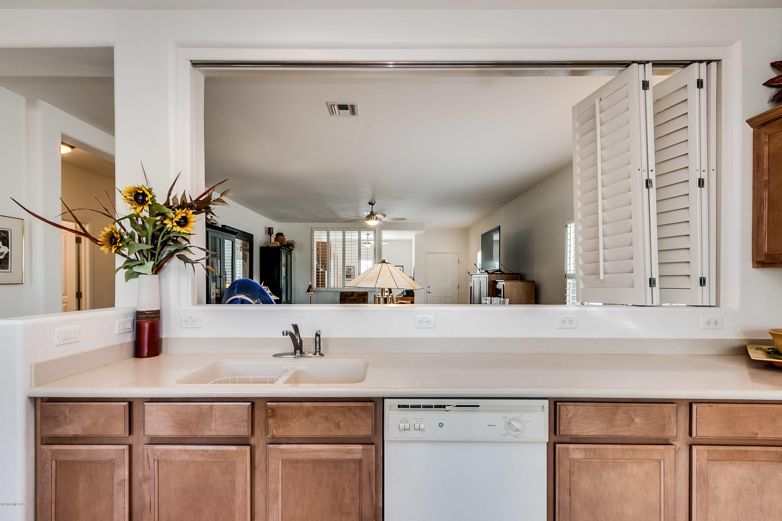 1334 W Via Cerro Colorado