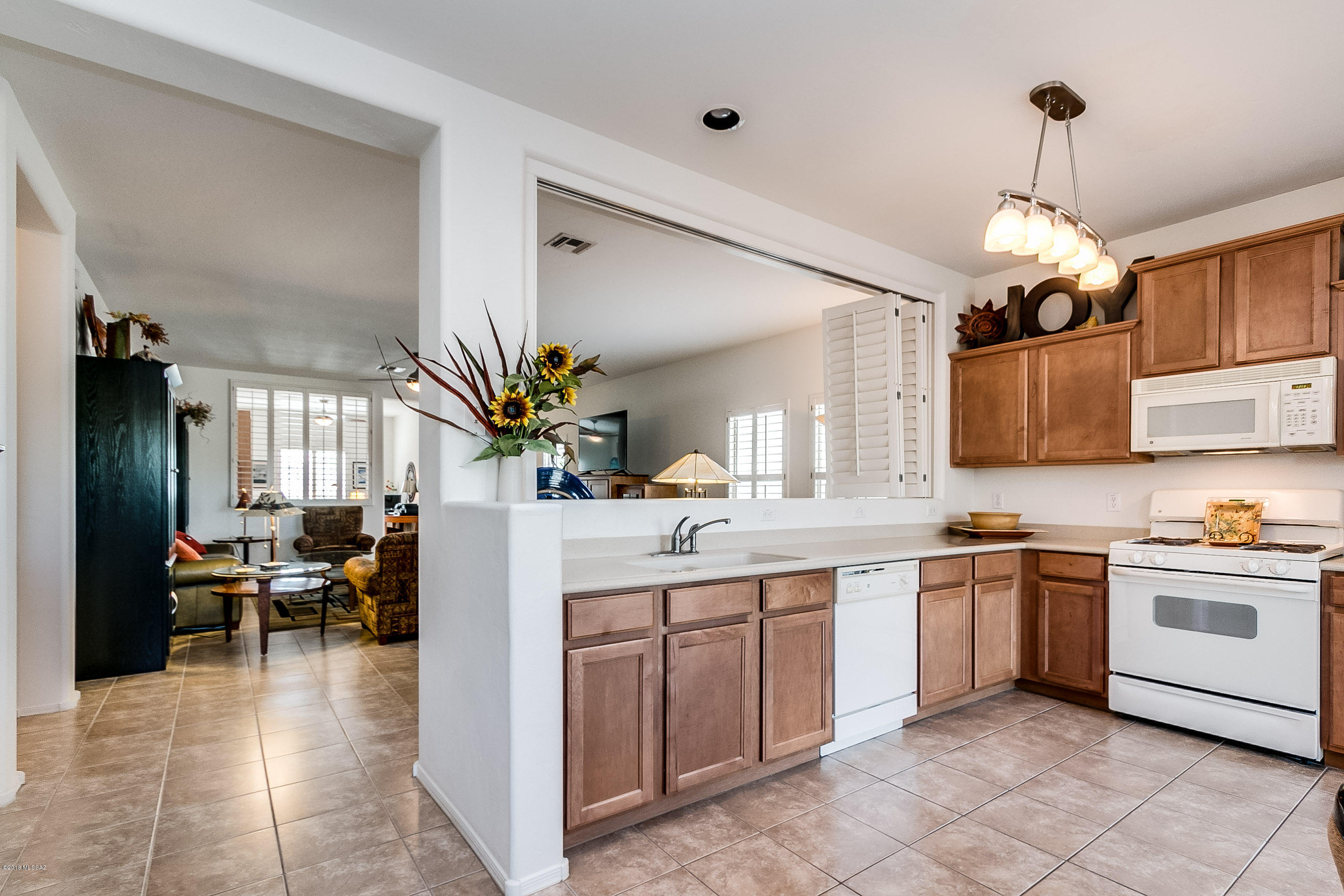 1334 W Via Cerro Colorado