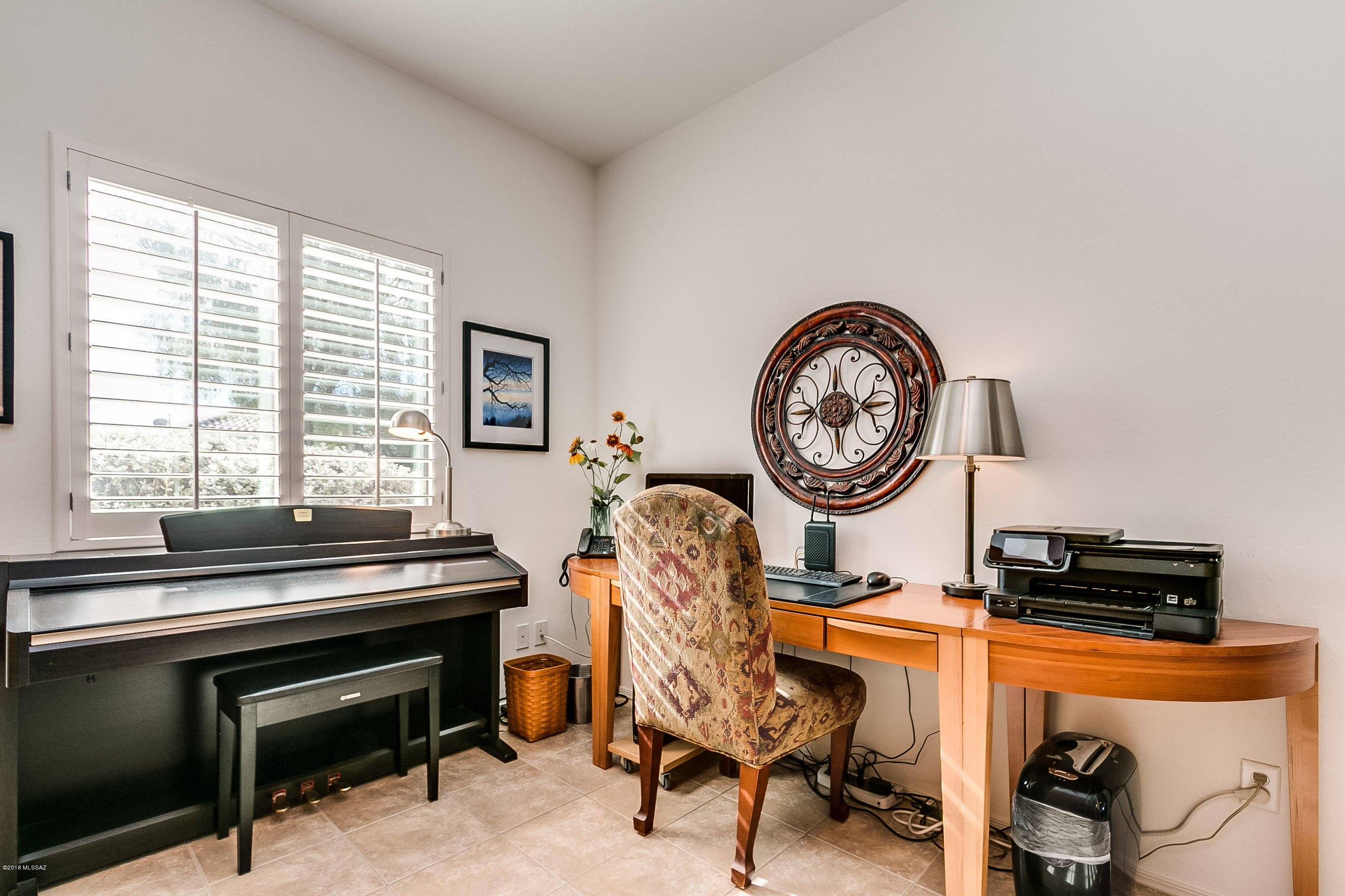 1334 W Via Cerro Colorado