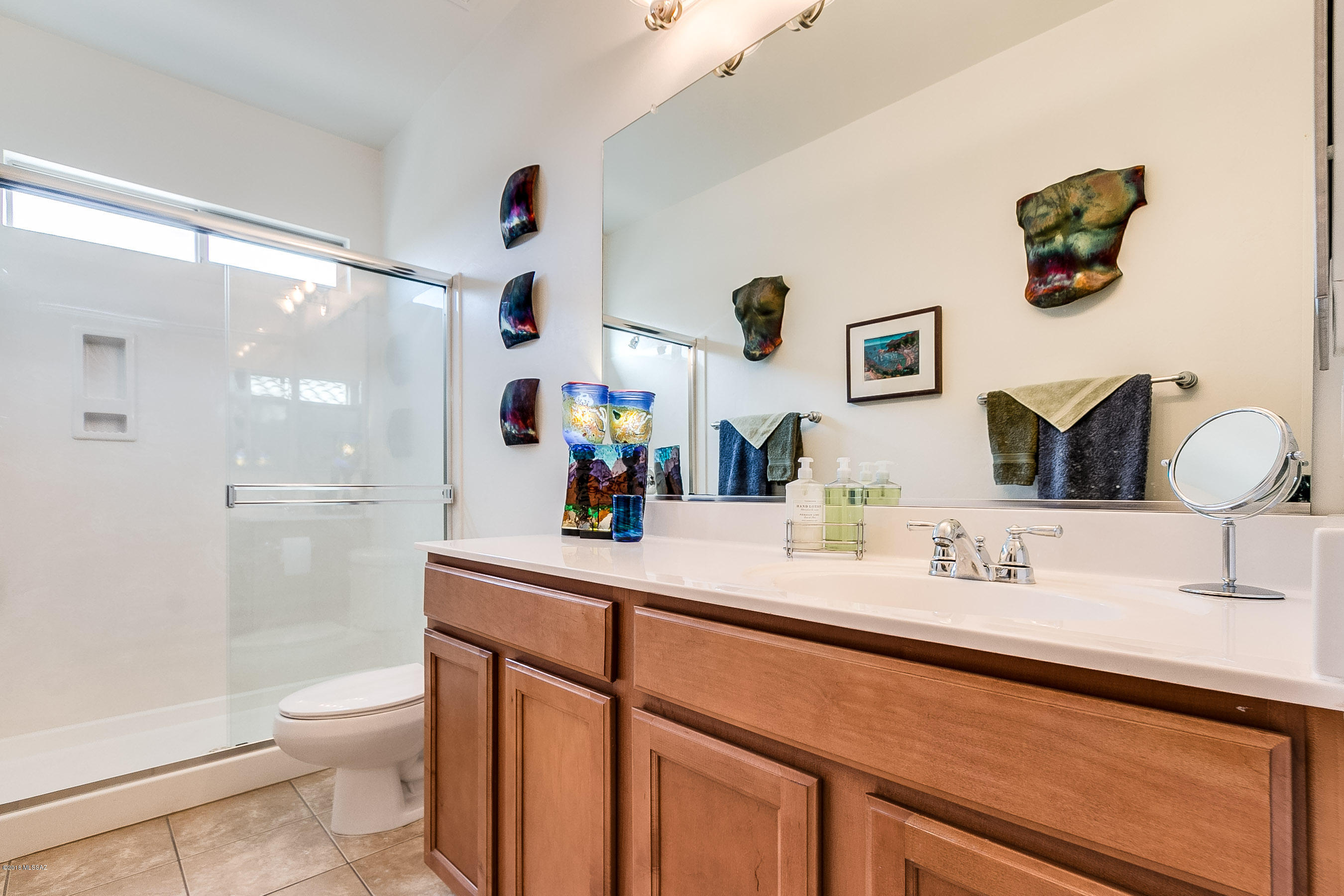 1334 W Via Cerro Colorado