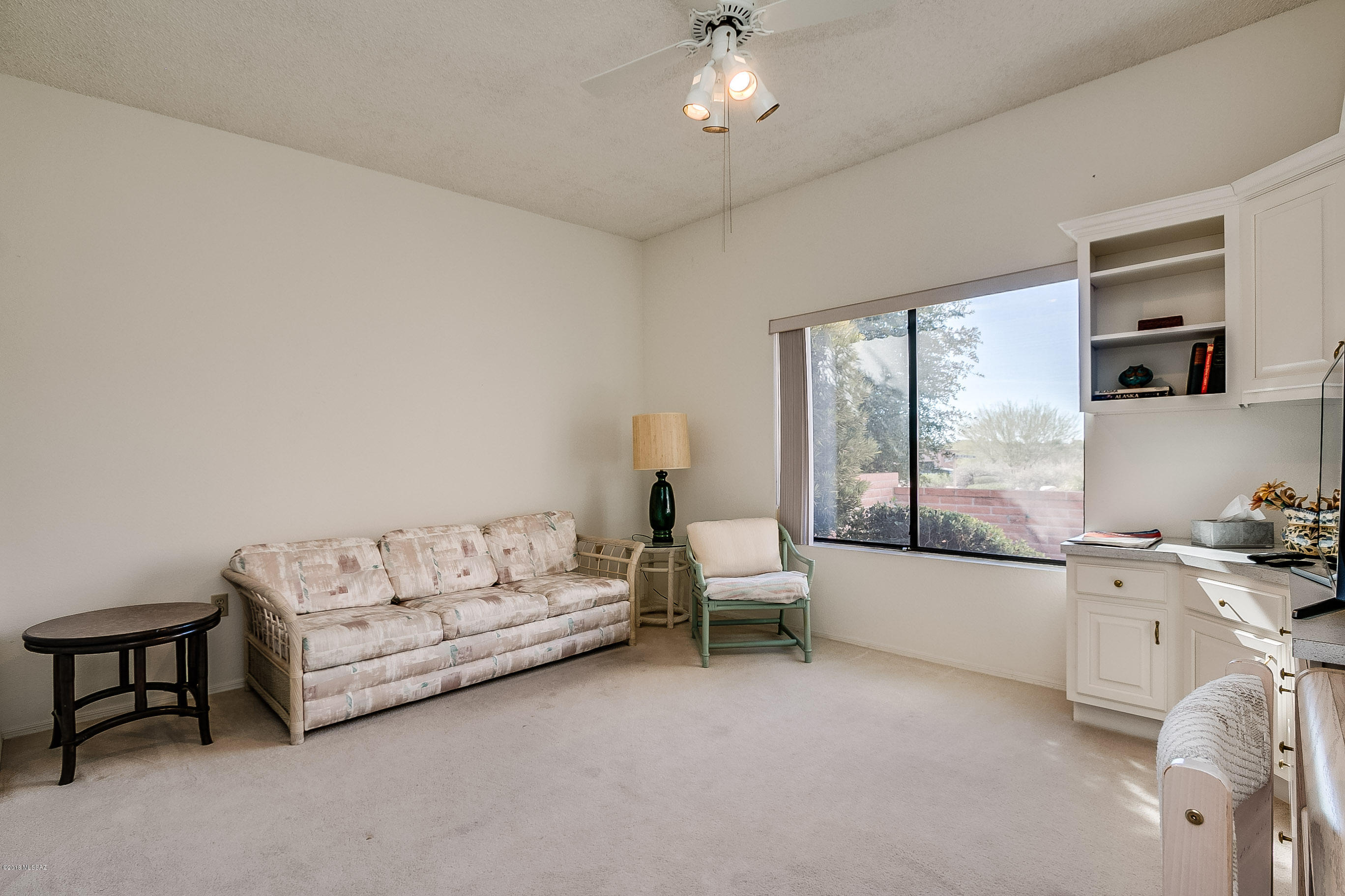 1506 W Via De La Gloria