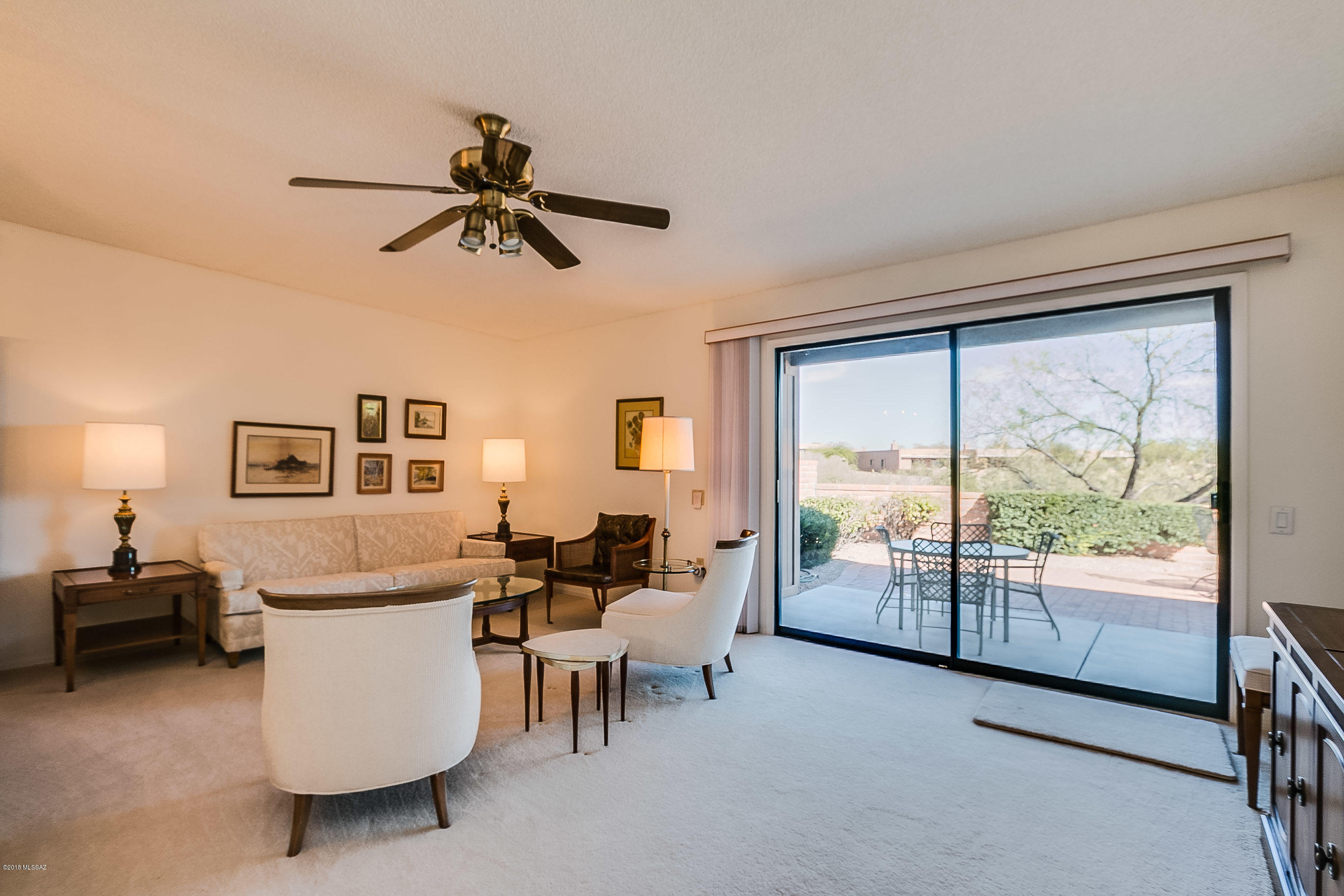 1506 W Via De La Gloria