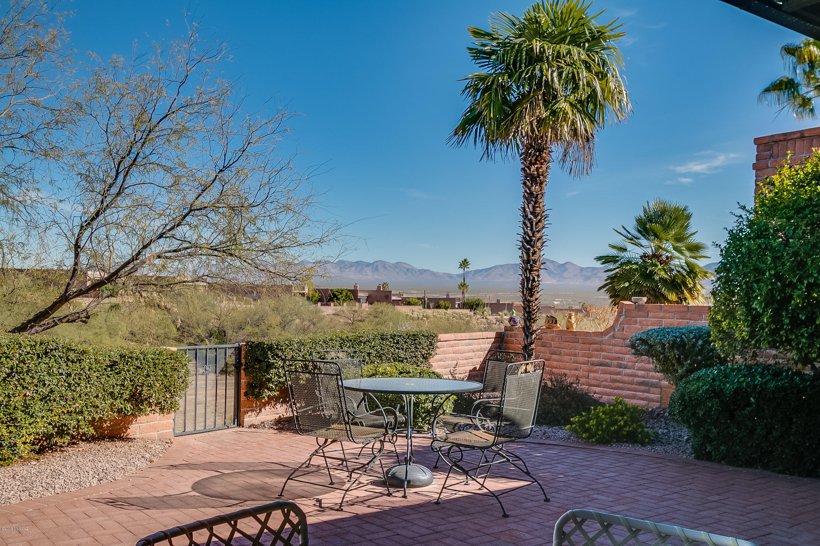 1506 W Via De La Gloria