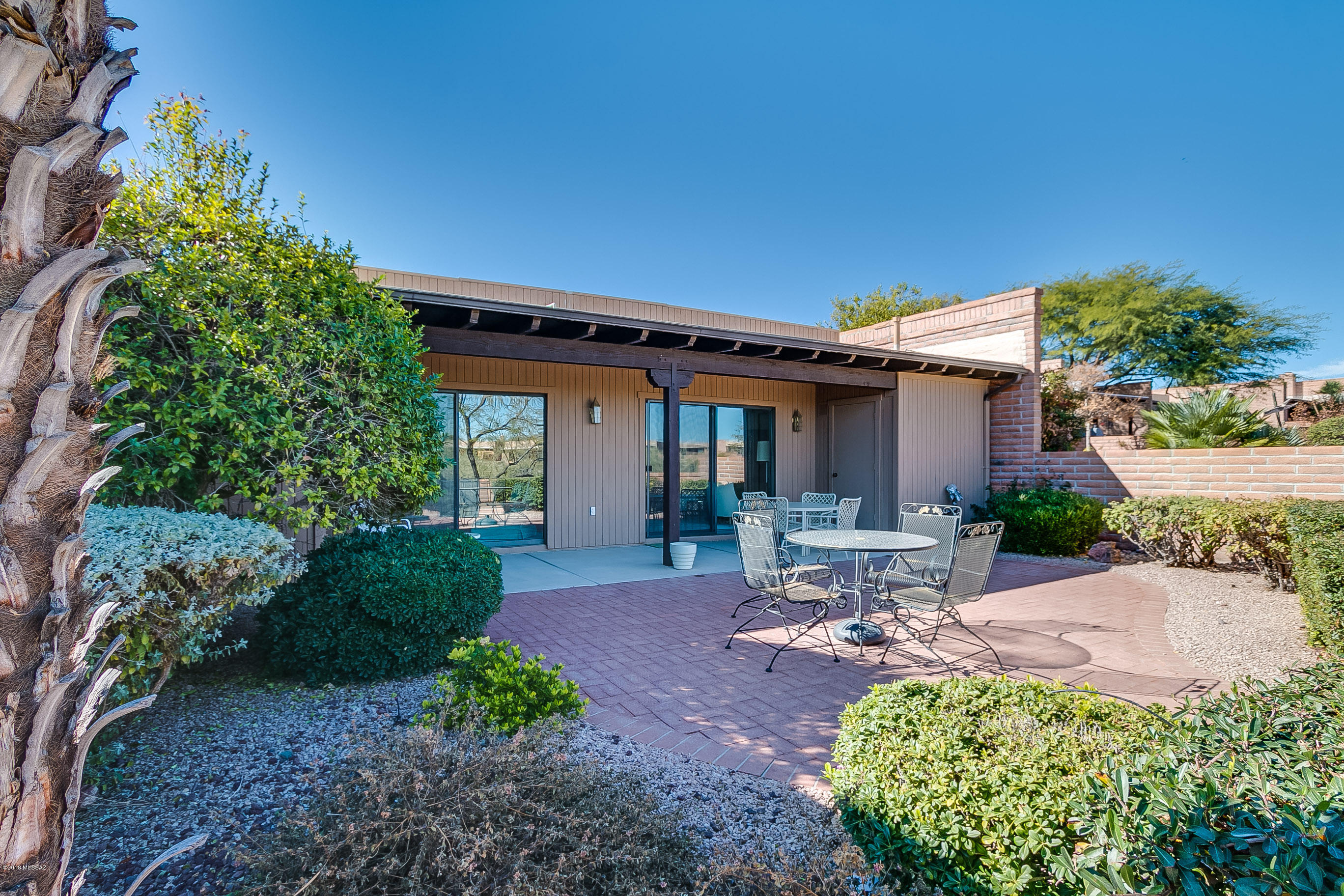 1506 W Via De La Gloria