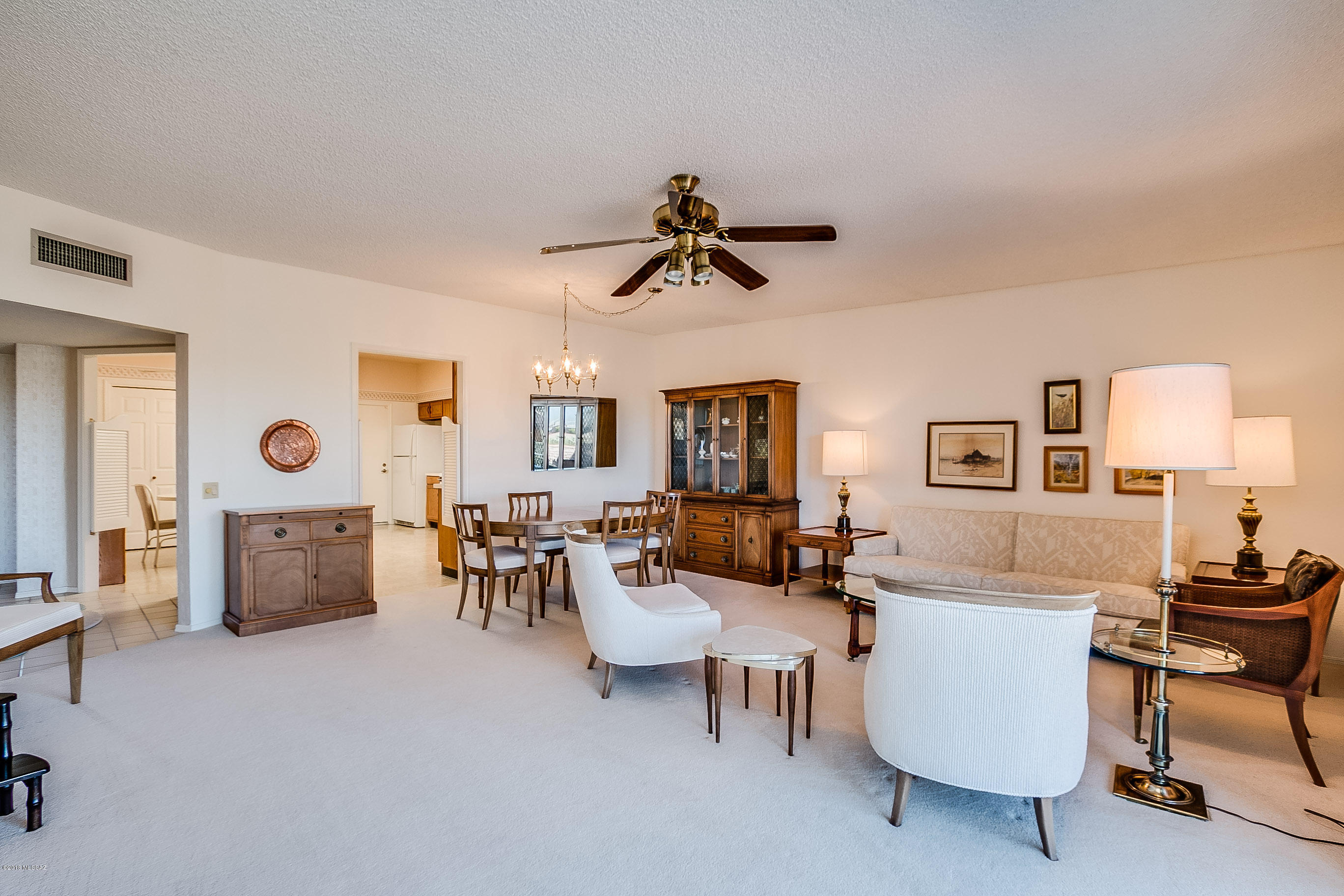 1506 W Via De La Gloria