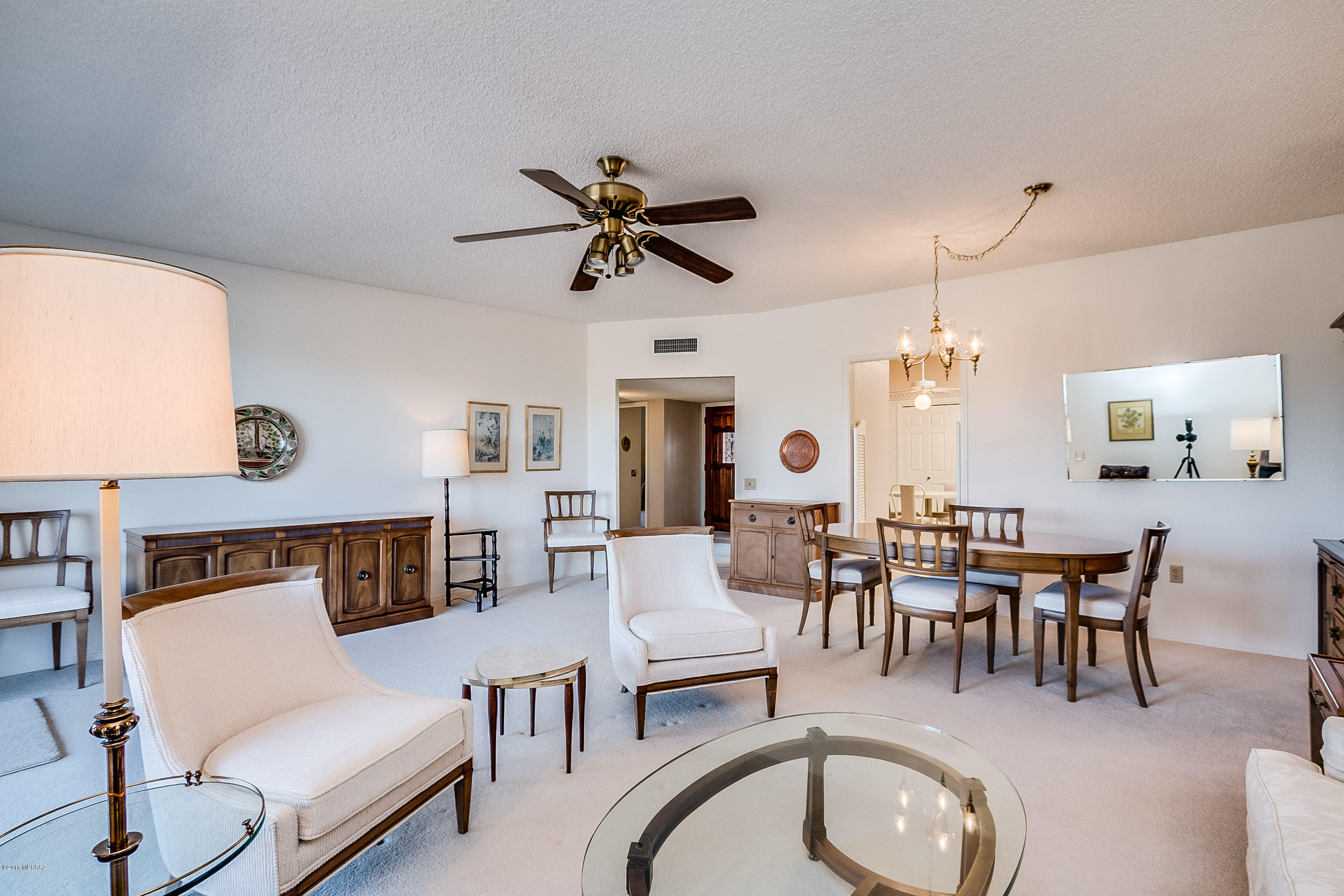 1506 W Via De La Gloria