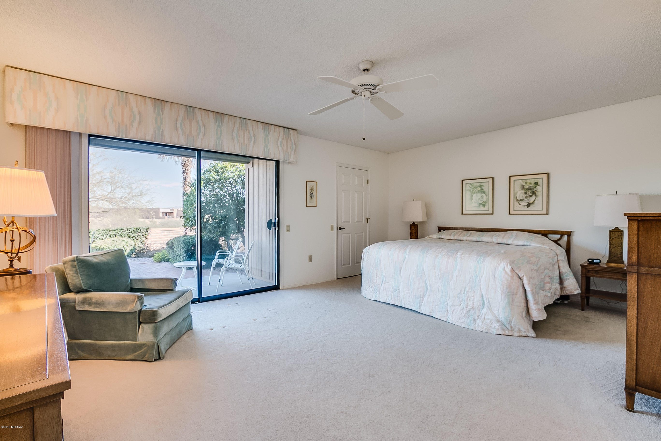 1506 W Via De La Gloria