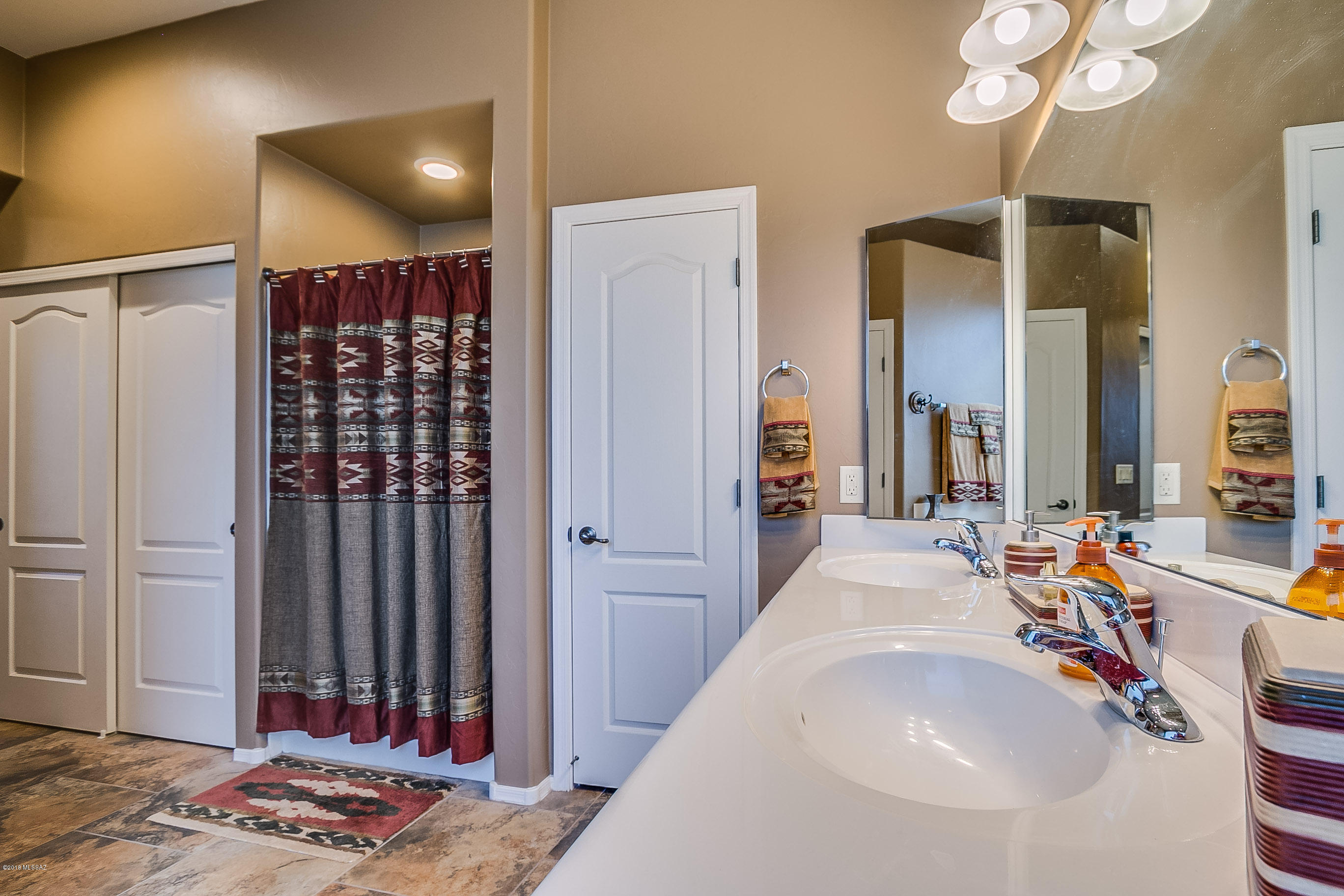 5116 S Via Loma Verde