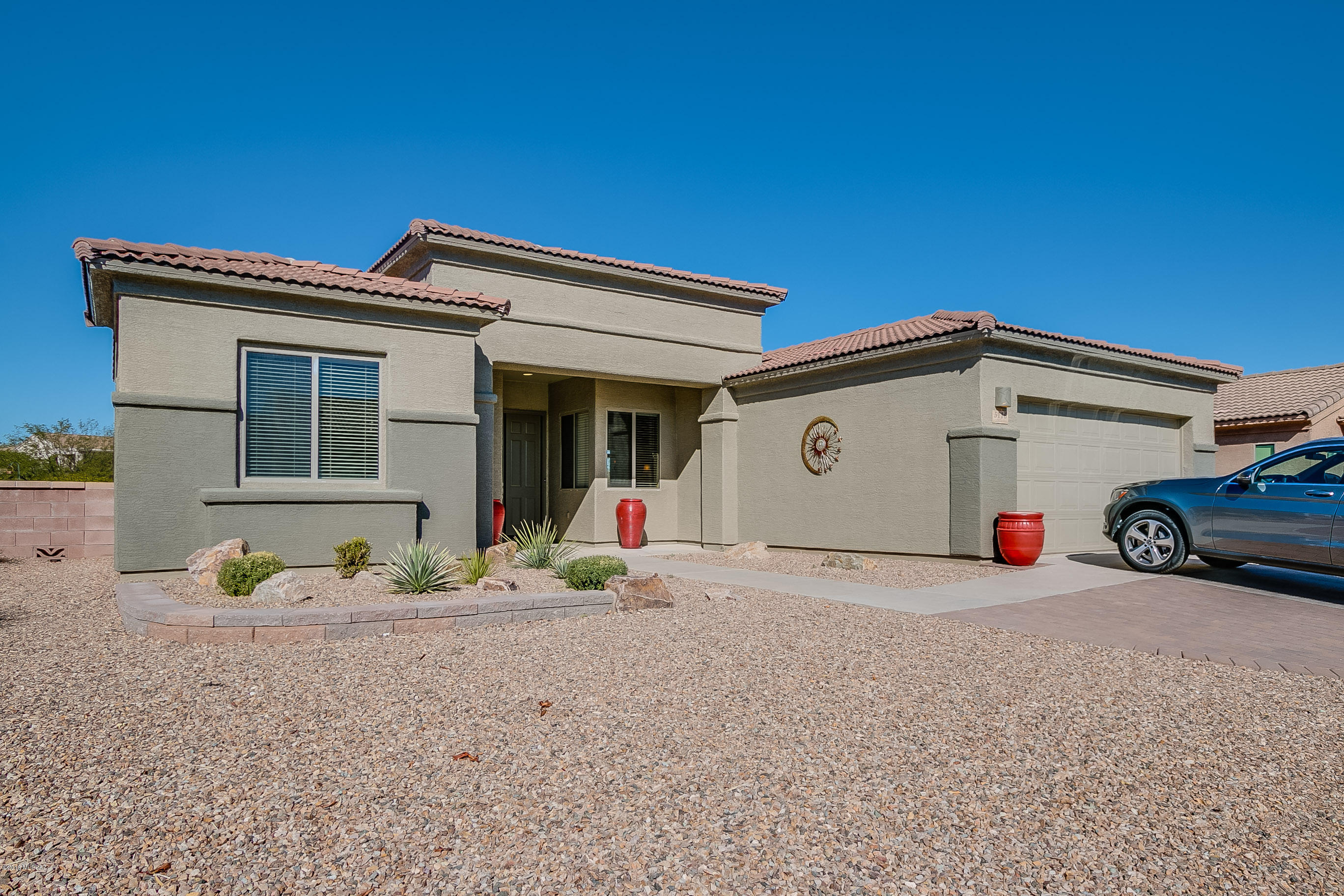 5116 S Via Loma Verde