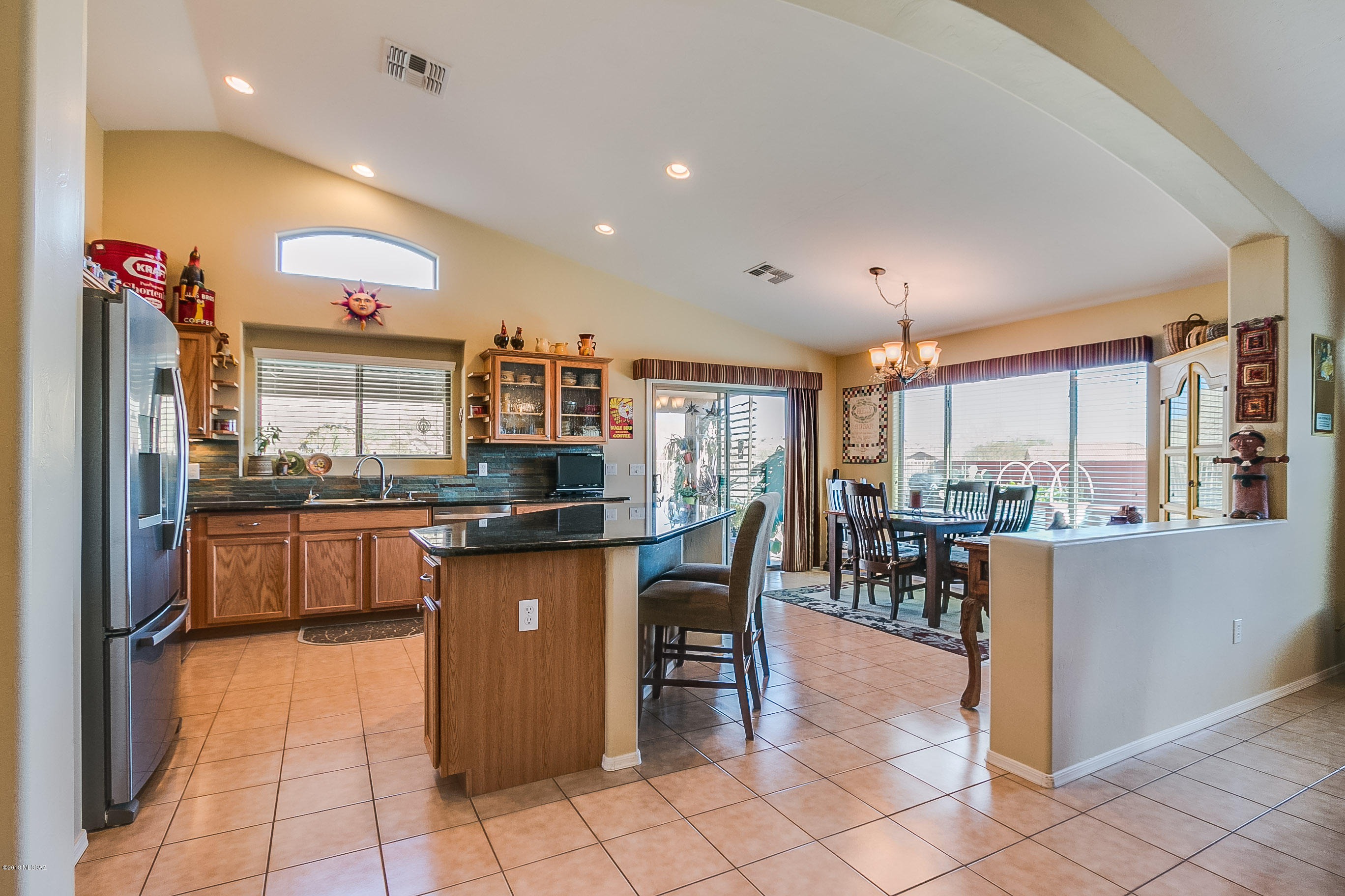 1082 W Placita Vargas