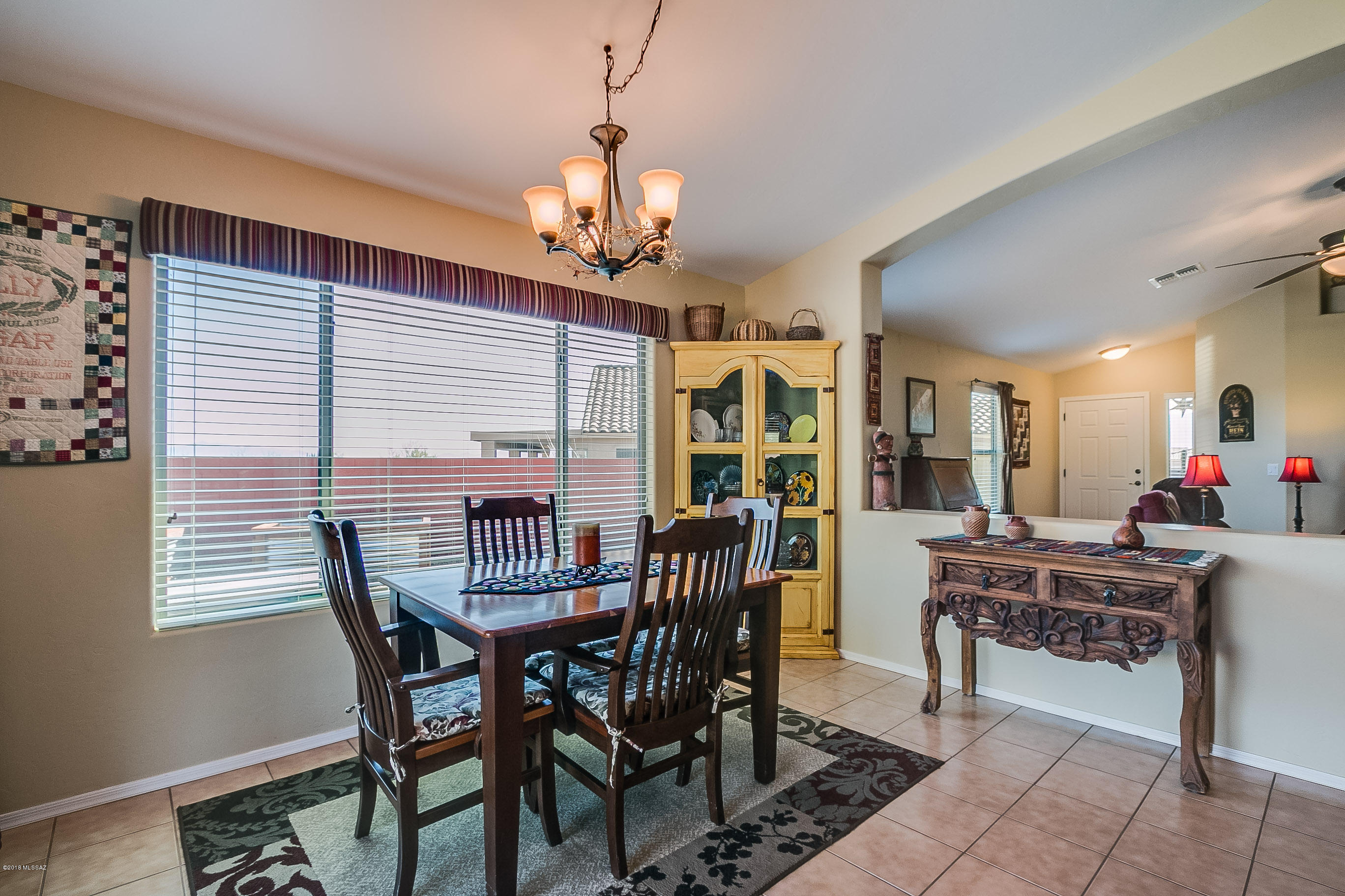 1082 W Placita Vargas