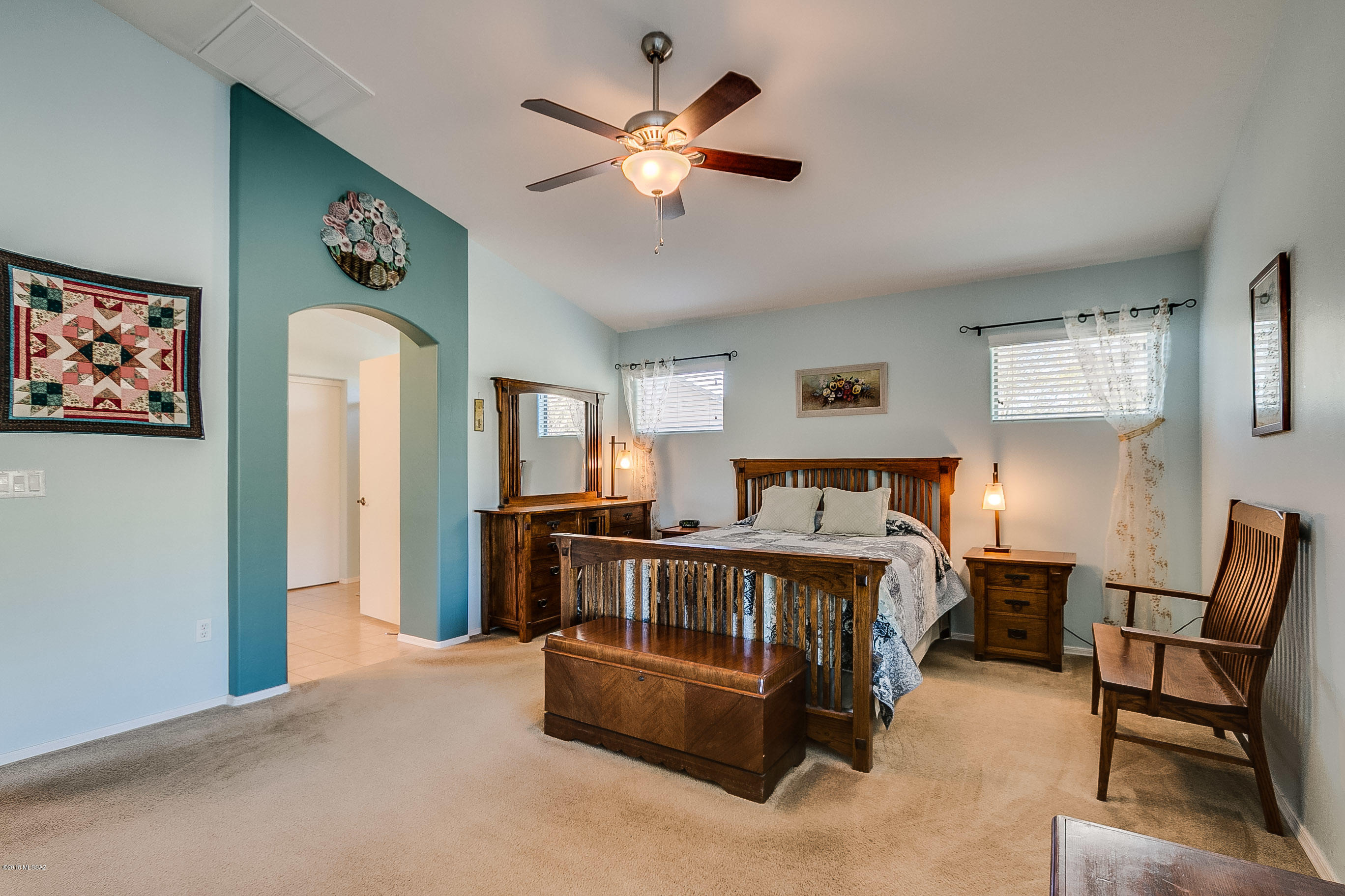 1082 W Placita Vargas