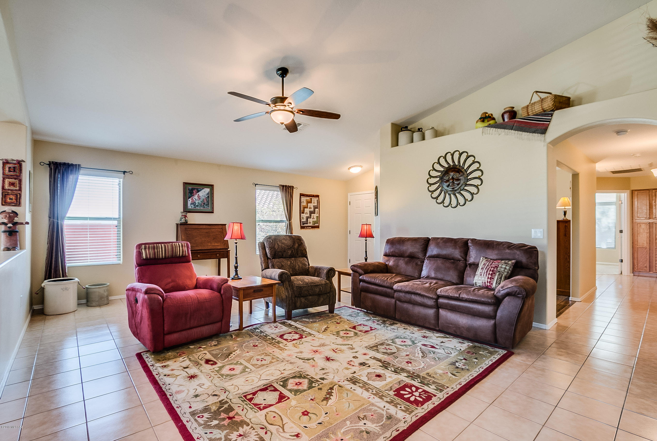 1082 W Placita Vargas