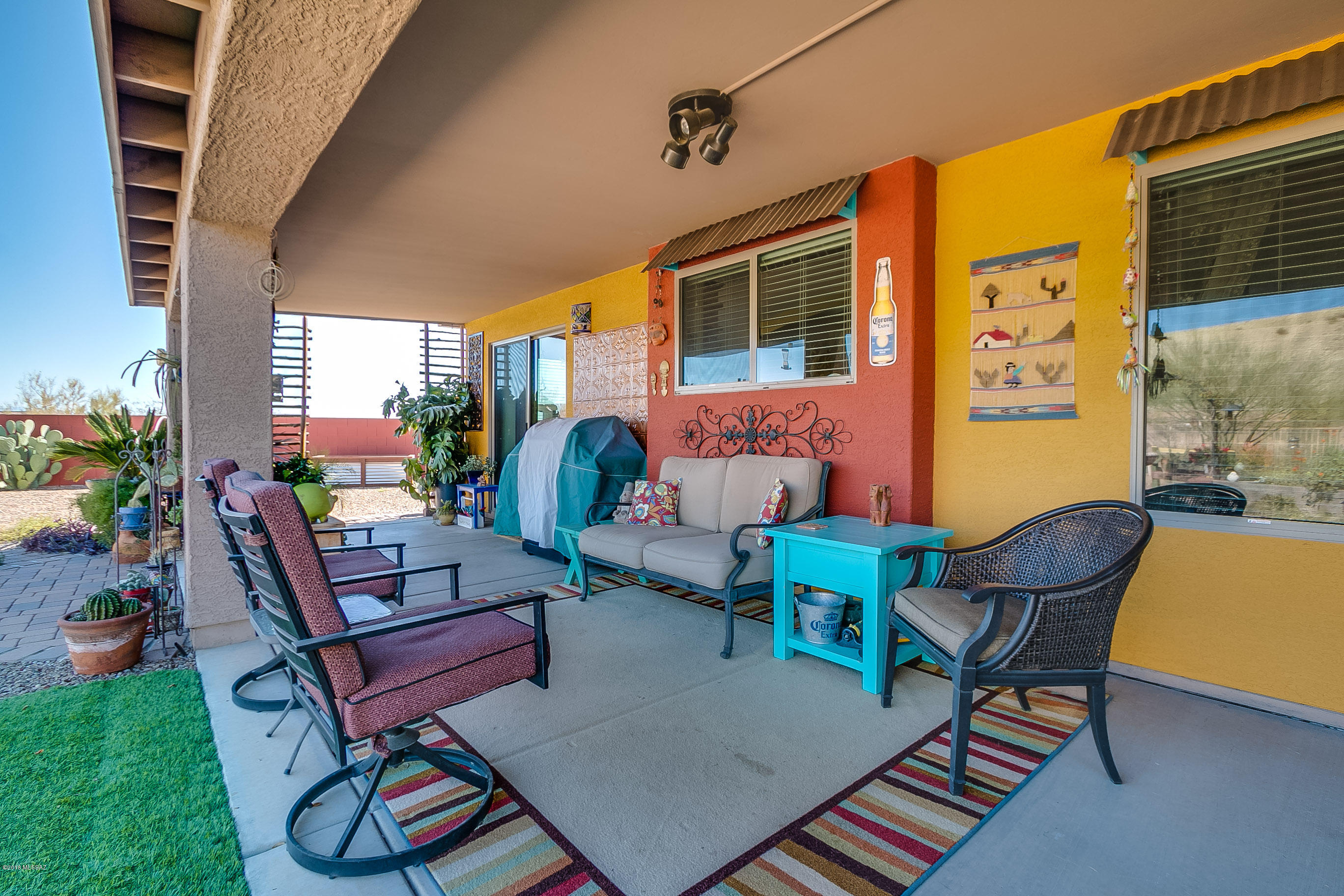 1082 W Placita Vargas