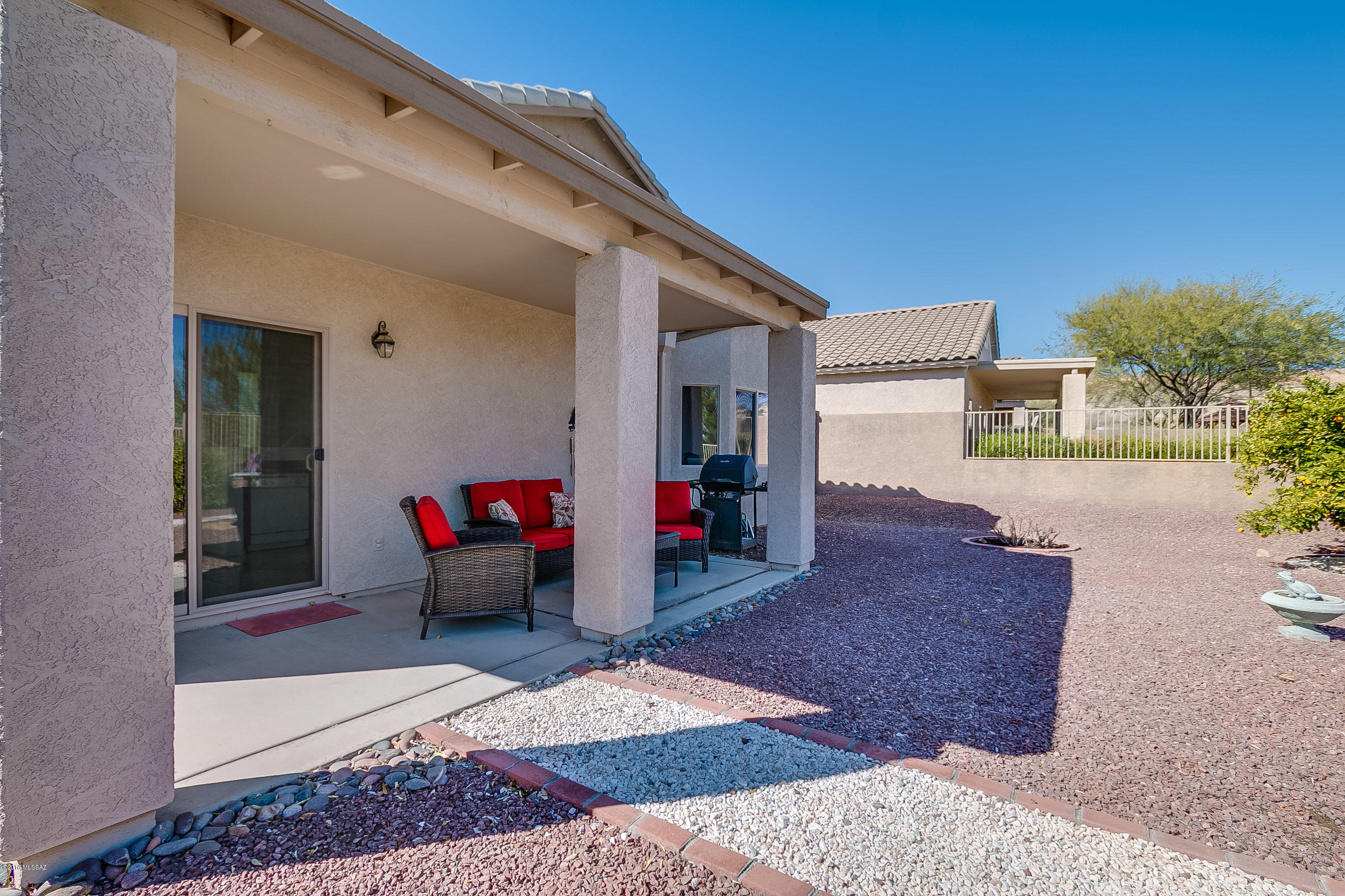 1328 W Via Cerro Colorado