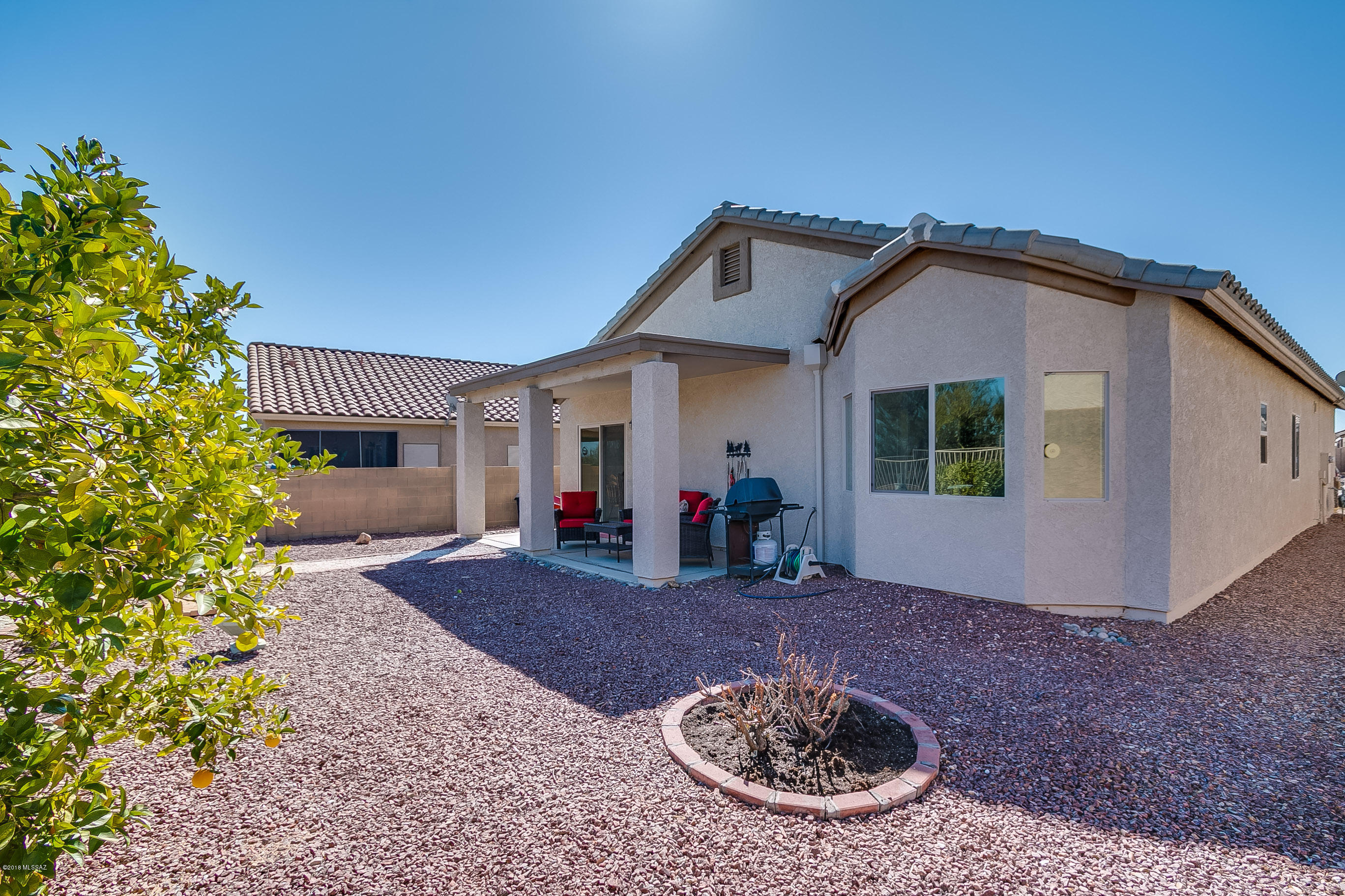 1328 W Via Cerro Colorado