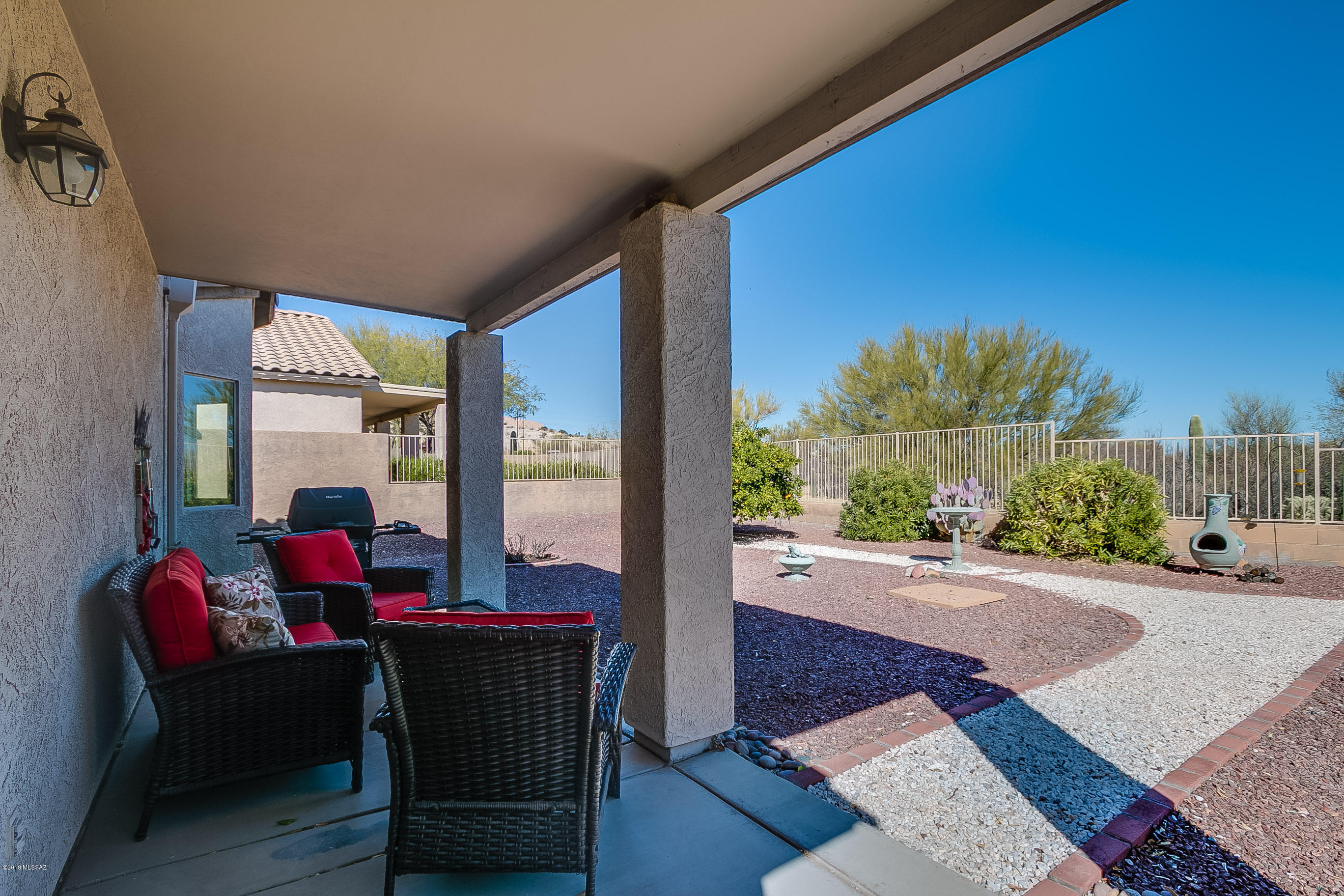 1328 W Via Cerro Colorado