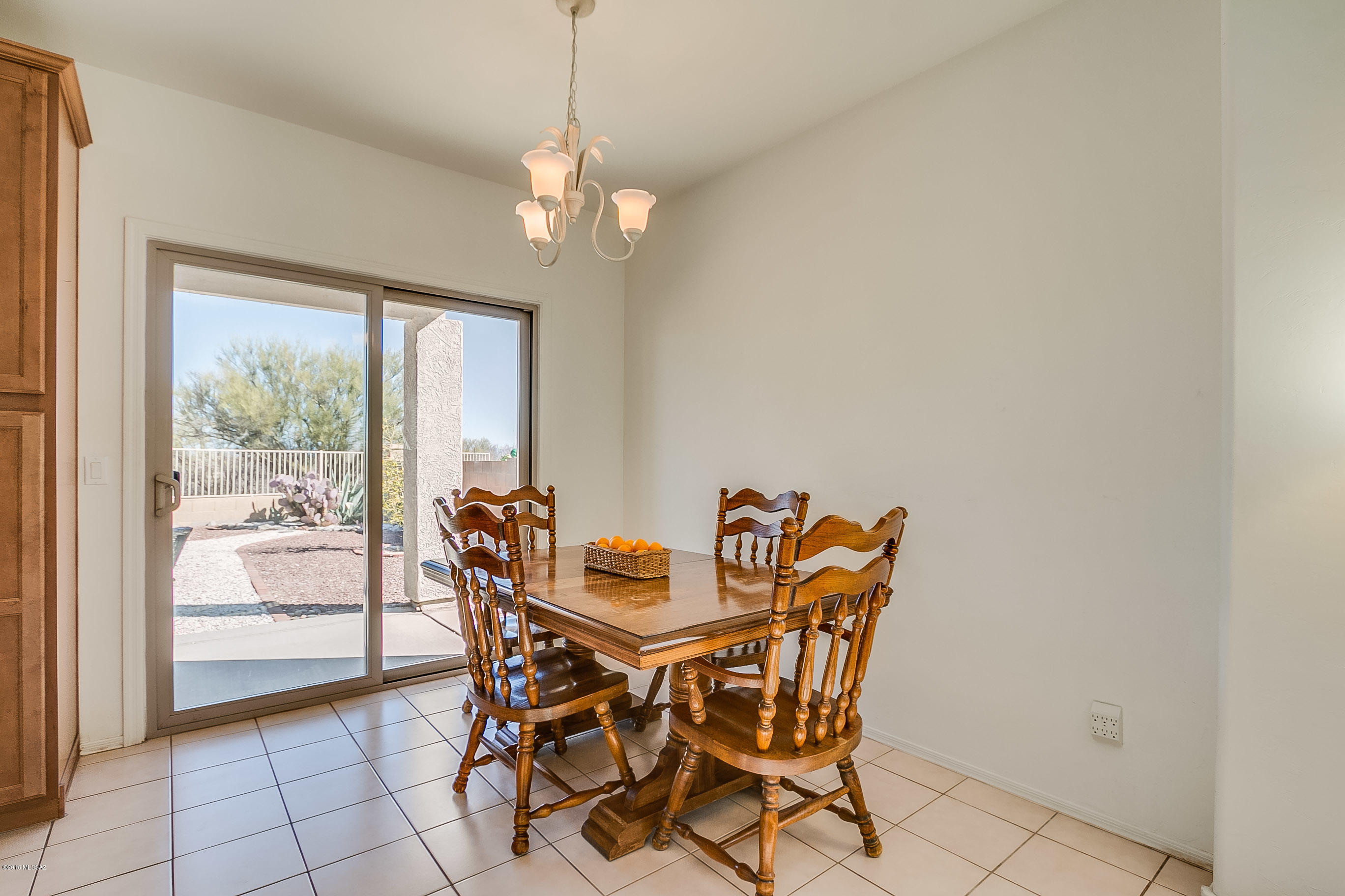 1328 W Via Cerro Colorado