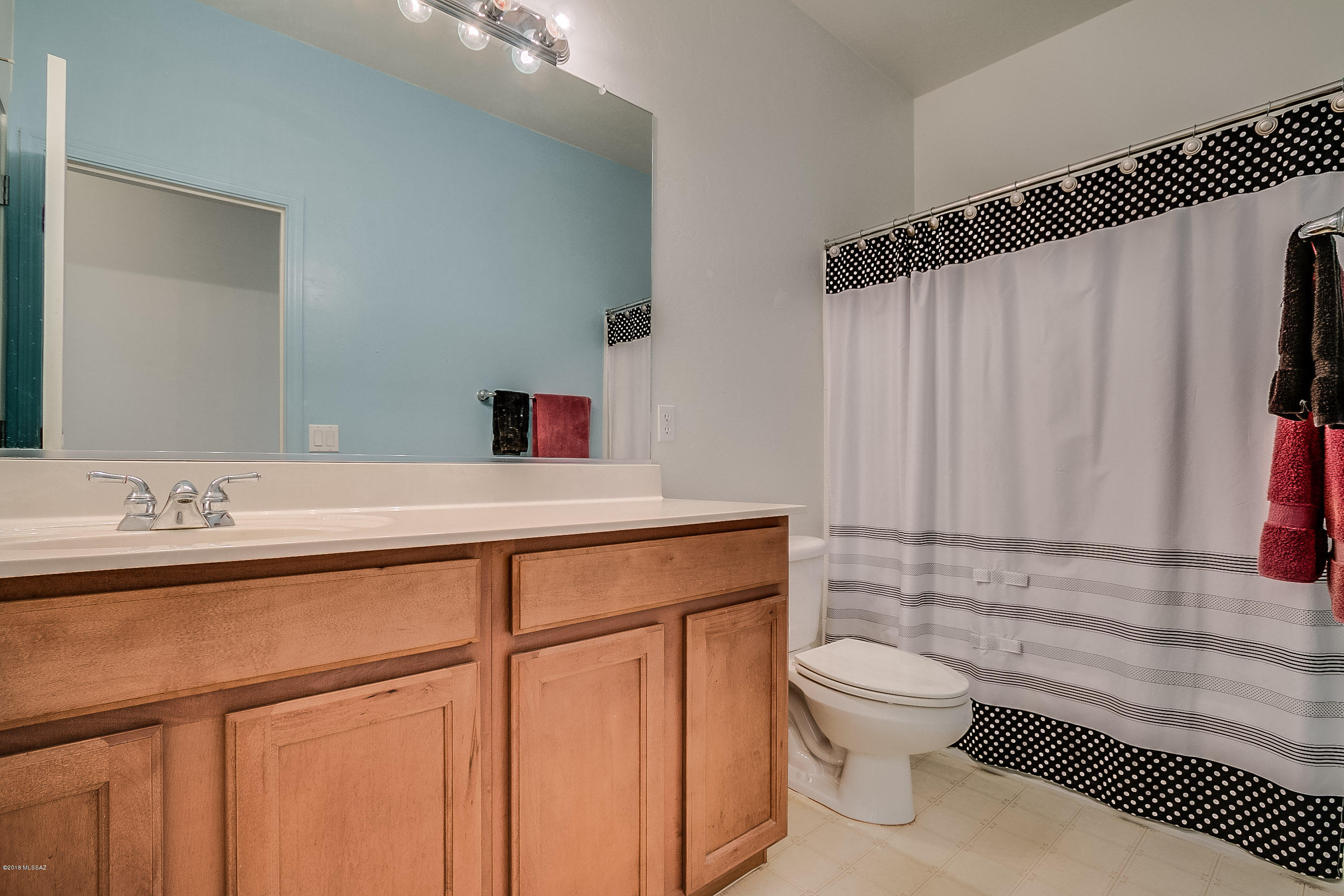 1328 W Via Cerro Colorado