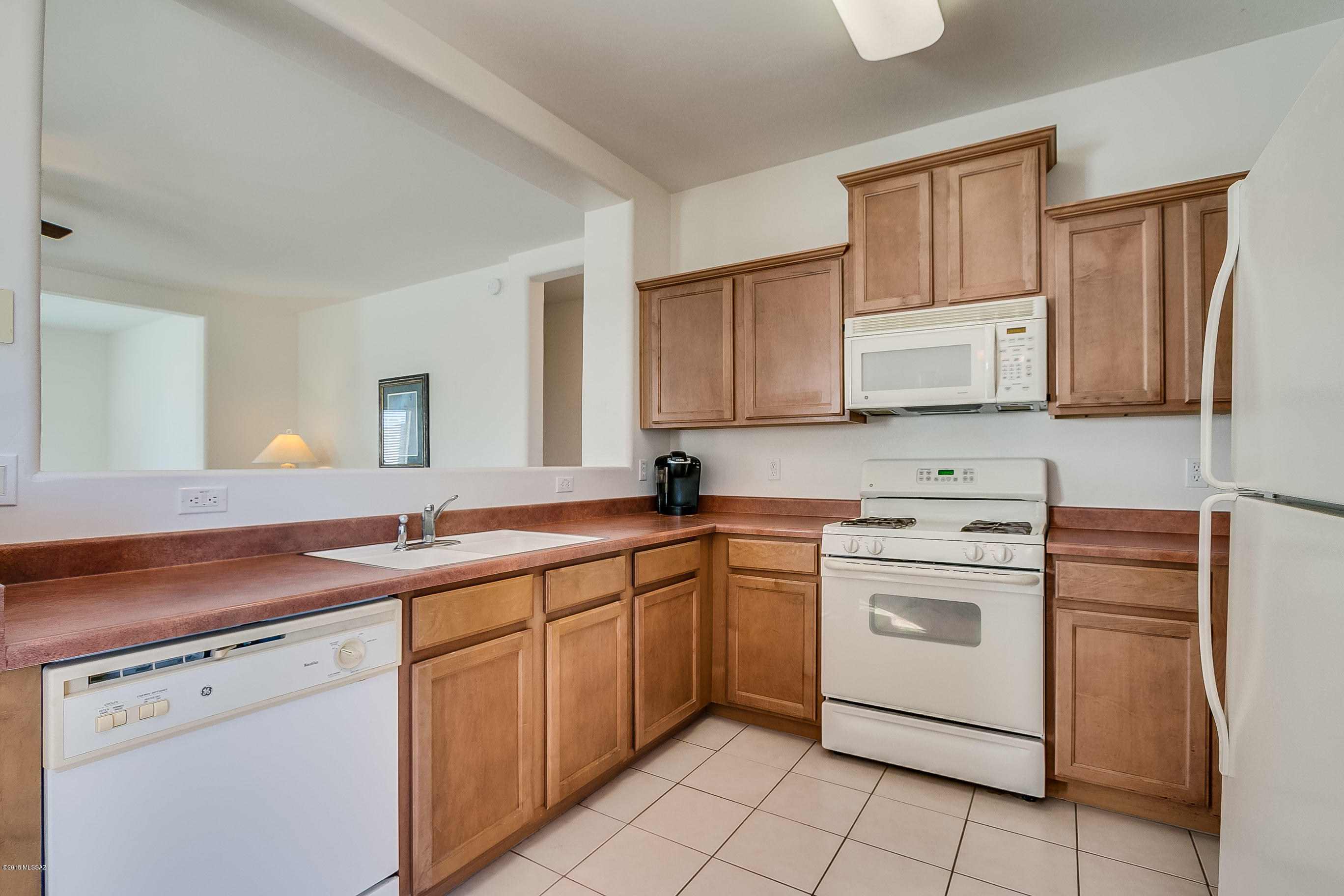 1328 W Via Cerro Colorado