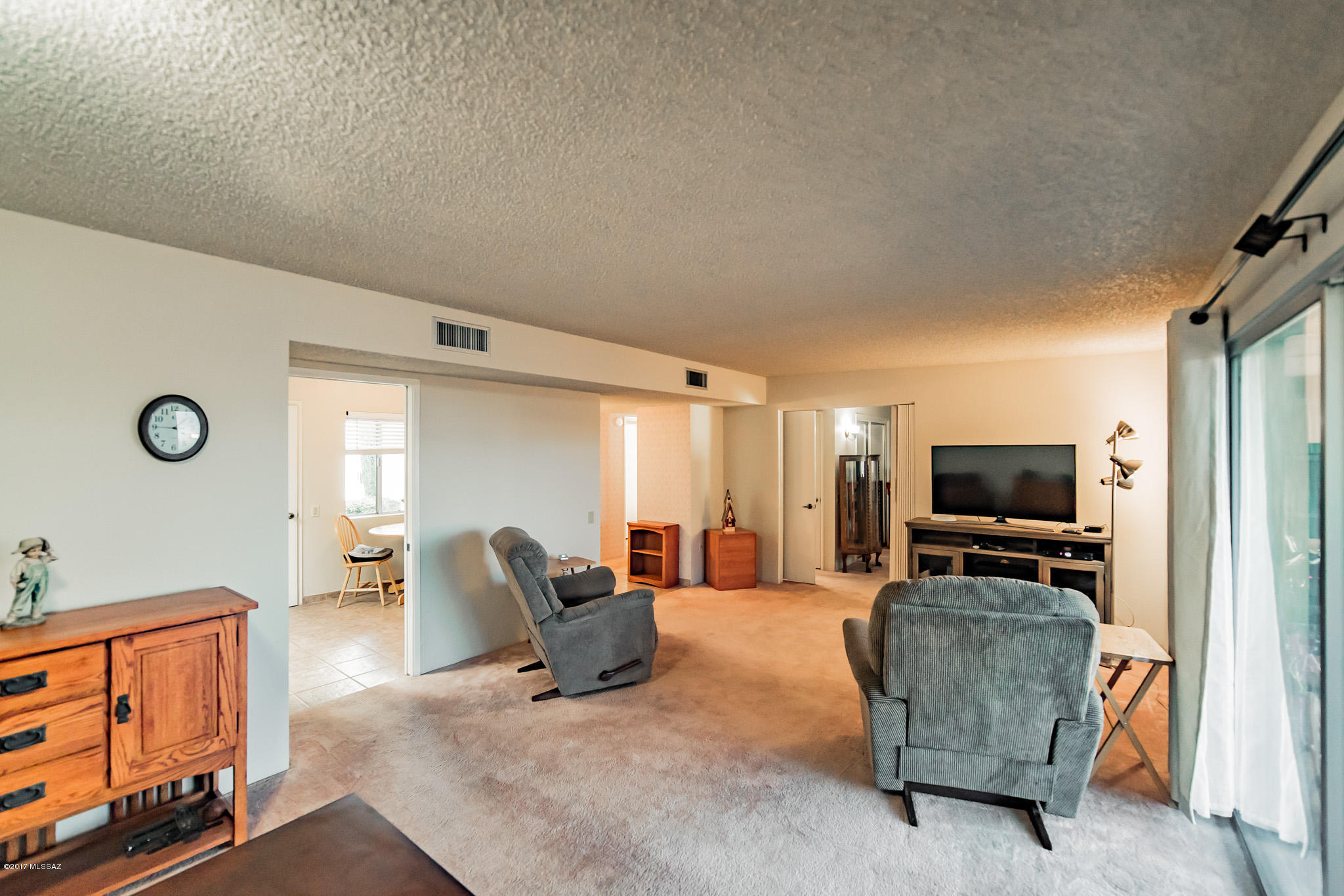 533 W Paseo Del Prado