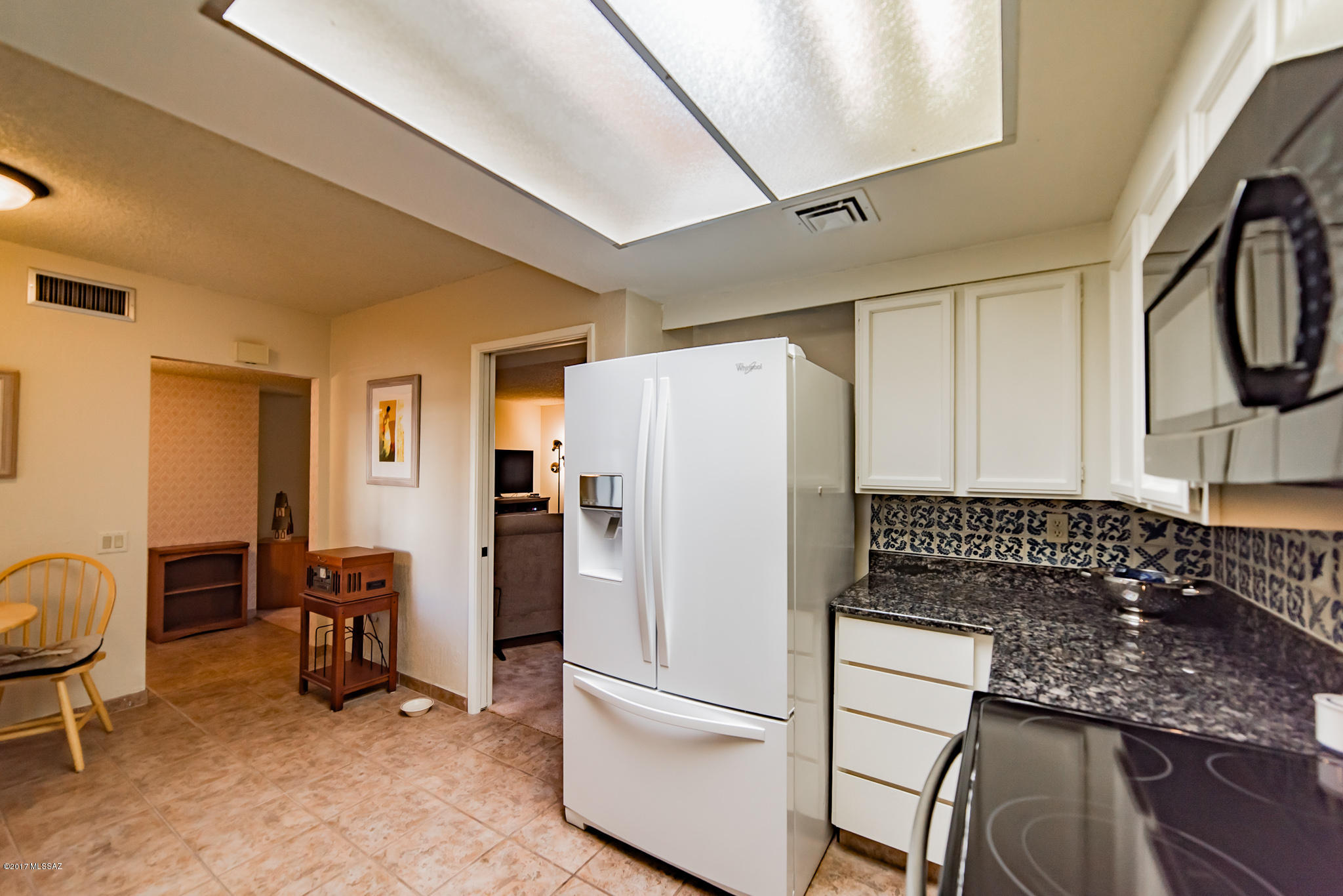 533 W Paseo Del Prado
