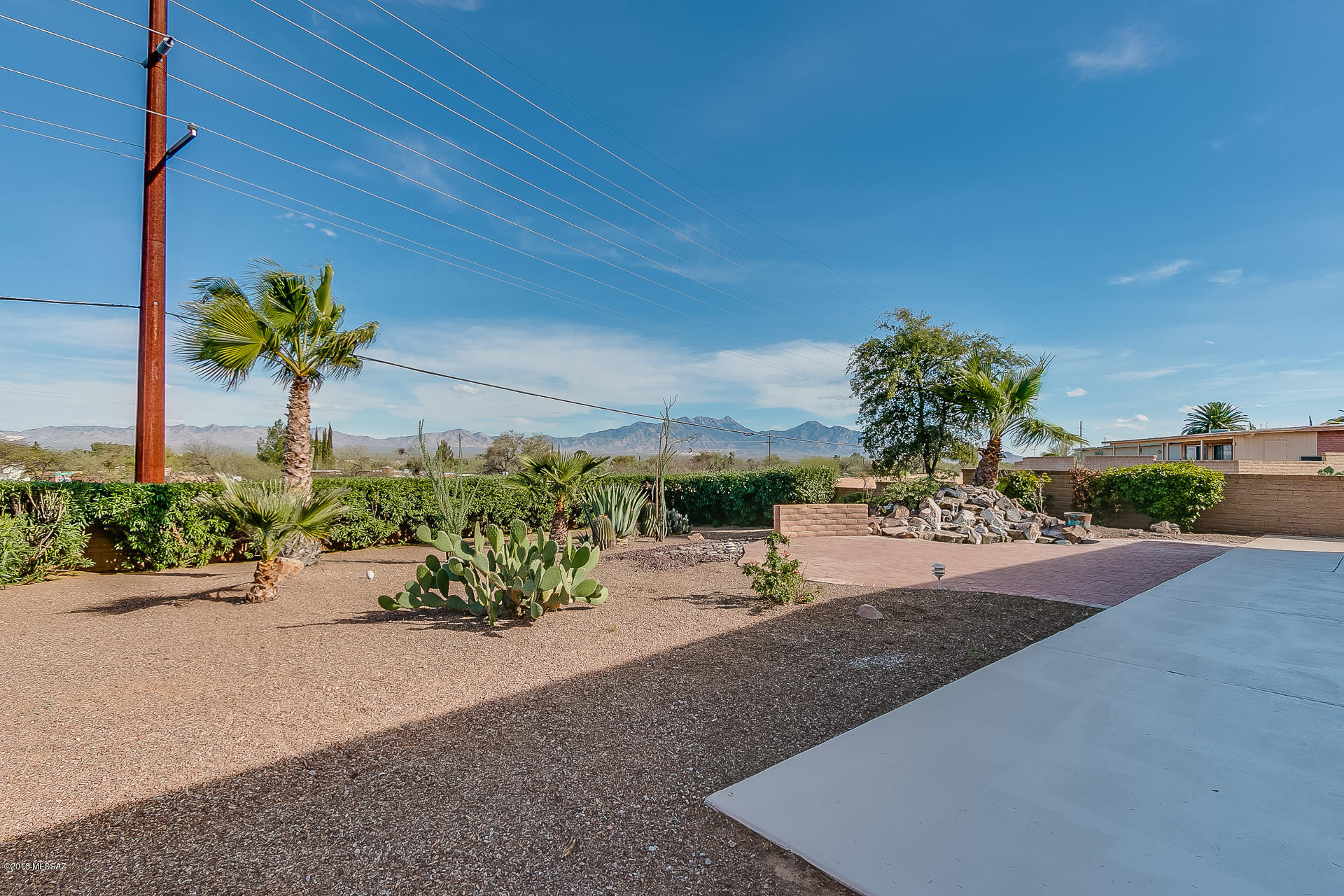 1300 N Rio Santa Cruz