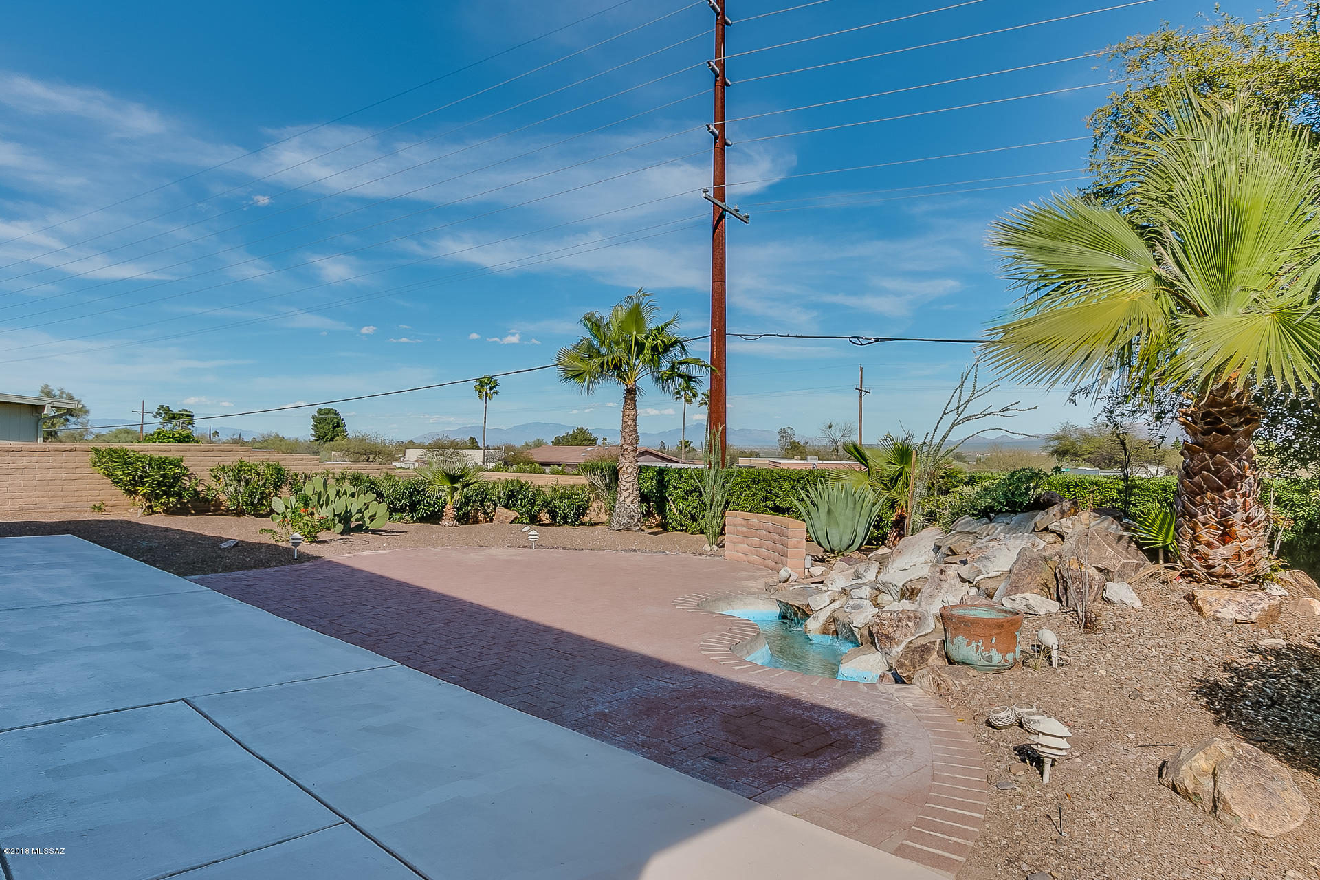 1300 N Rio Santa Cruz