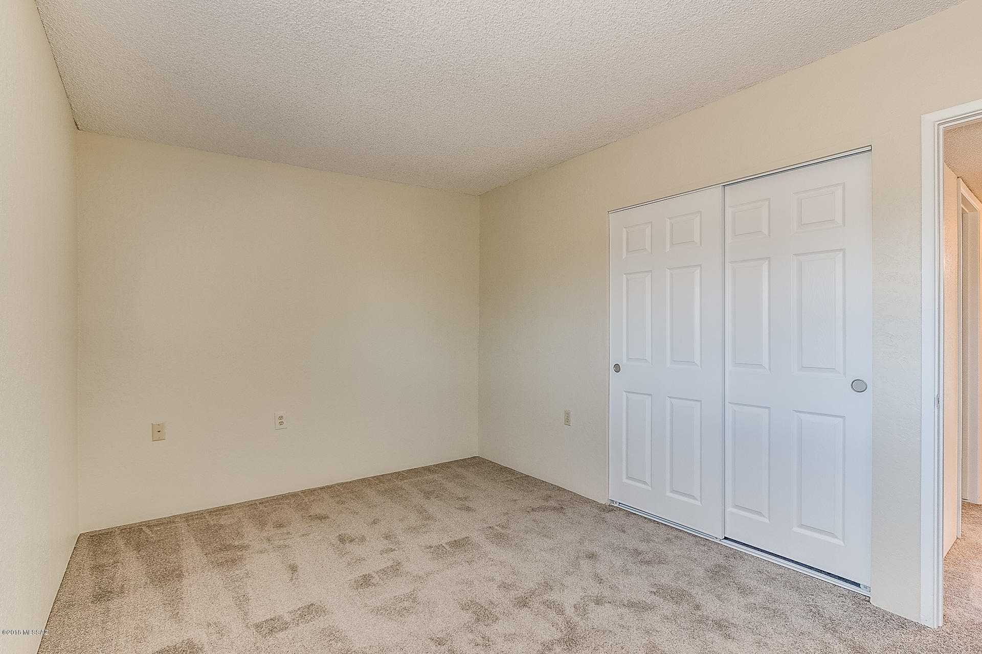 1300 N Rio Santa Cruz