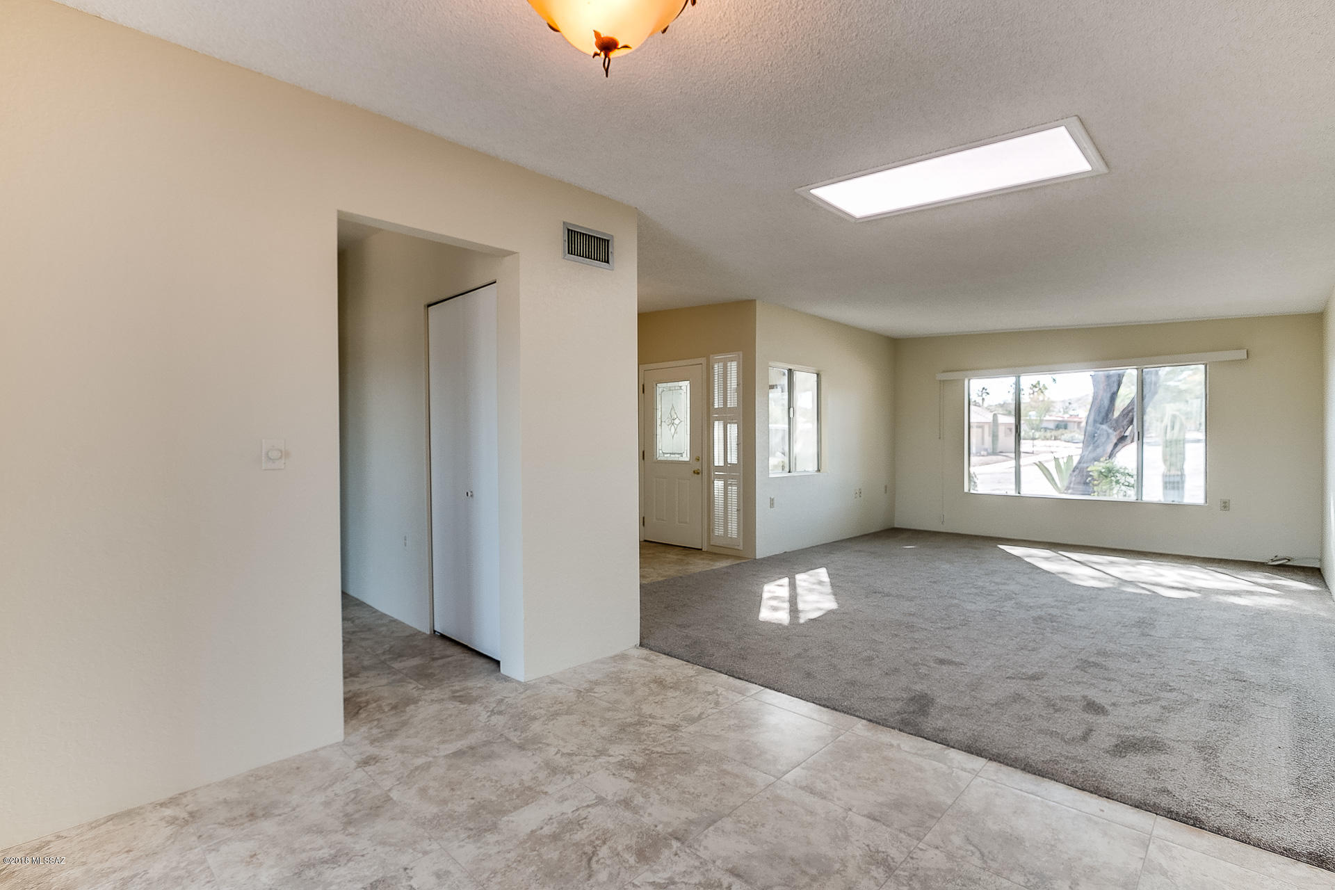 1300 N Rio Santa Cruz