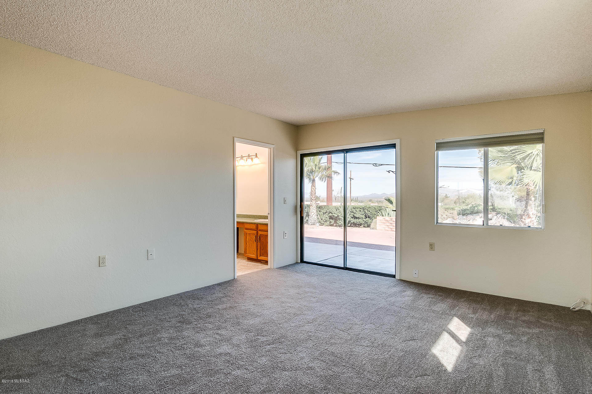 1300 N Rio Santa Cruz