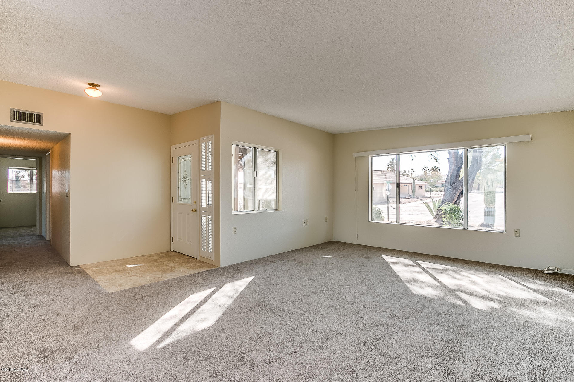 1300 N Rio Santa Cruz