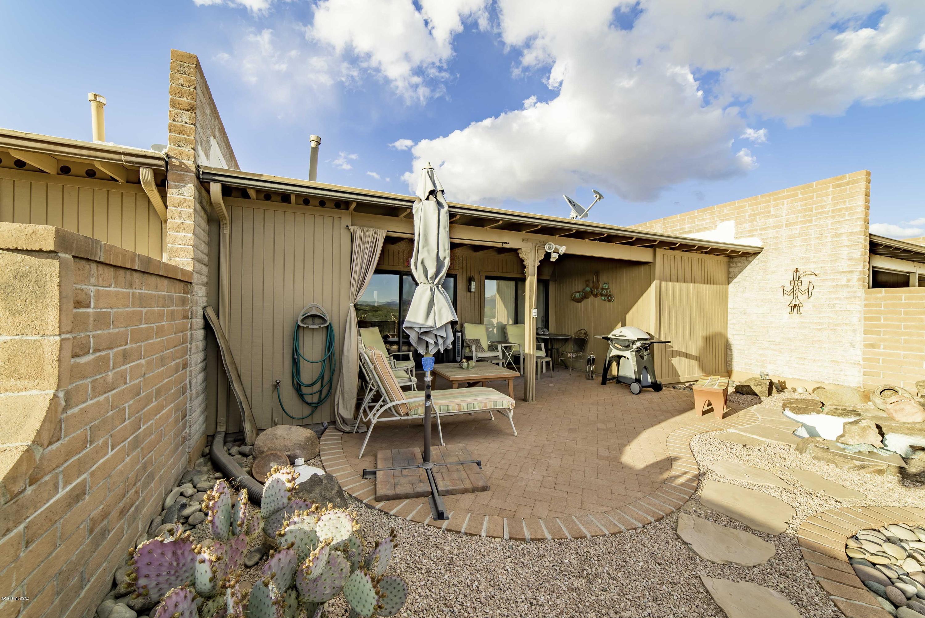 945 W Calle Del Vencejo