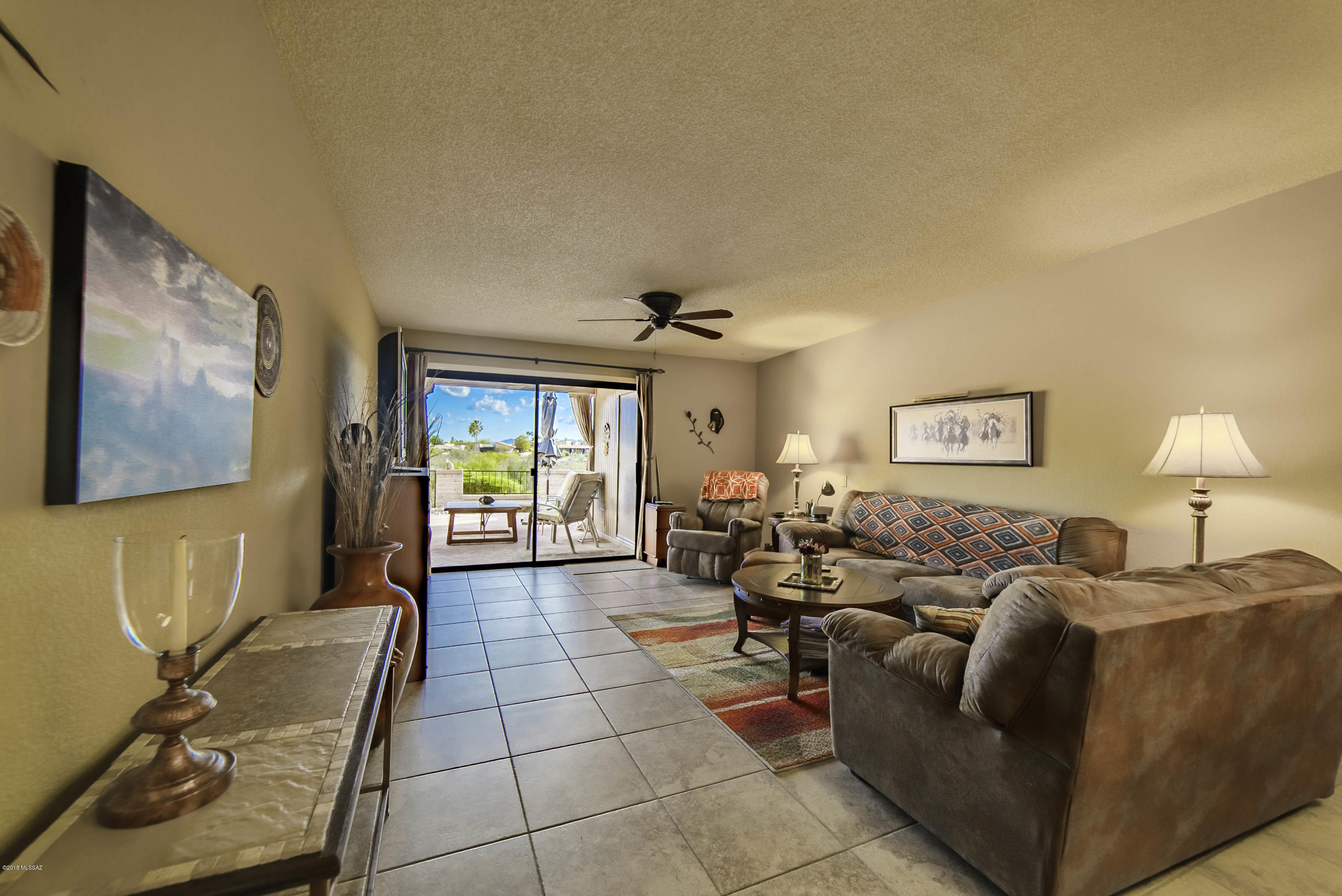 945 W Calle Del Vencejo